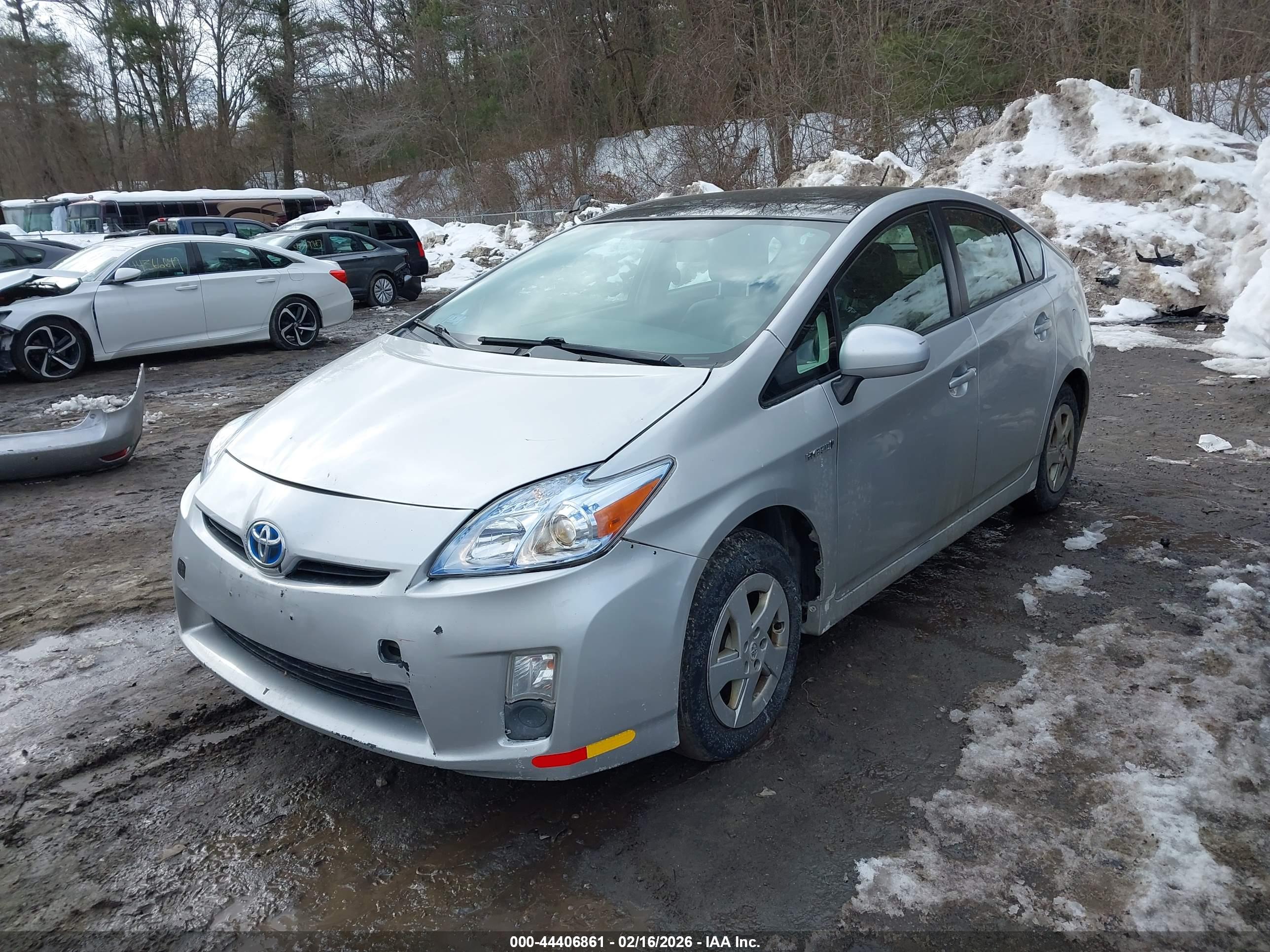 TOYOTA PRIUS image 2