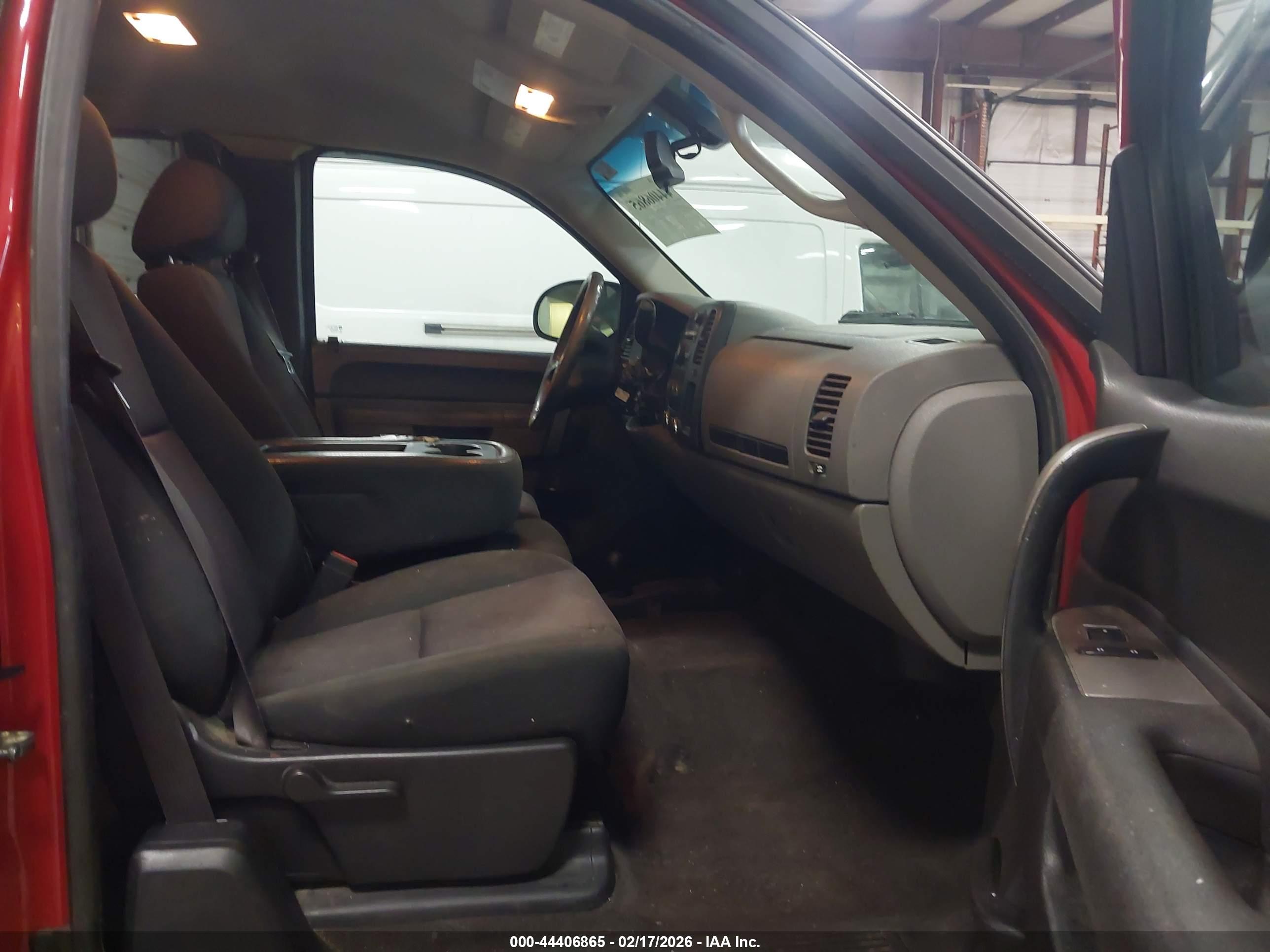 GMC SIERRA image 5