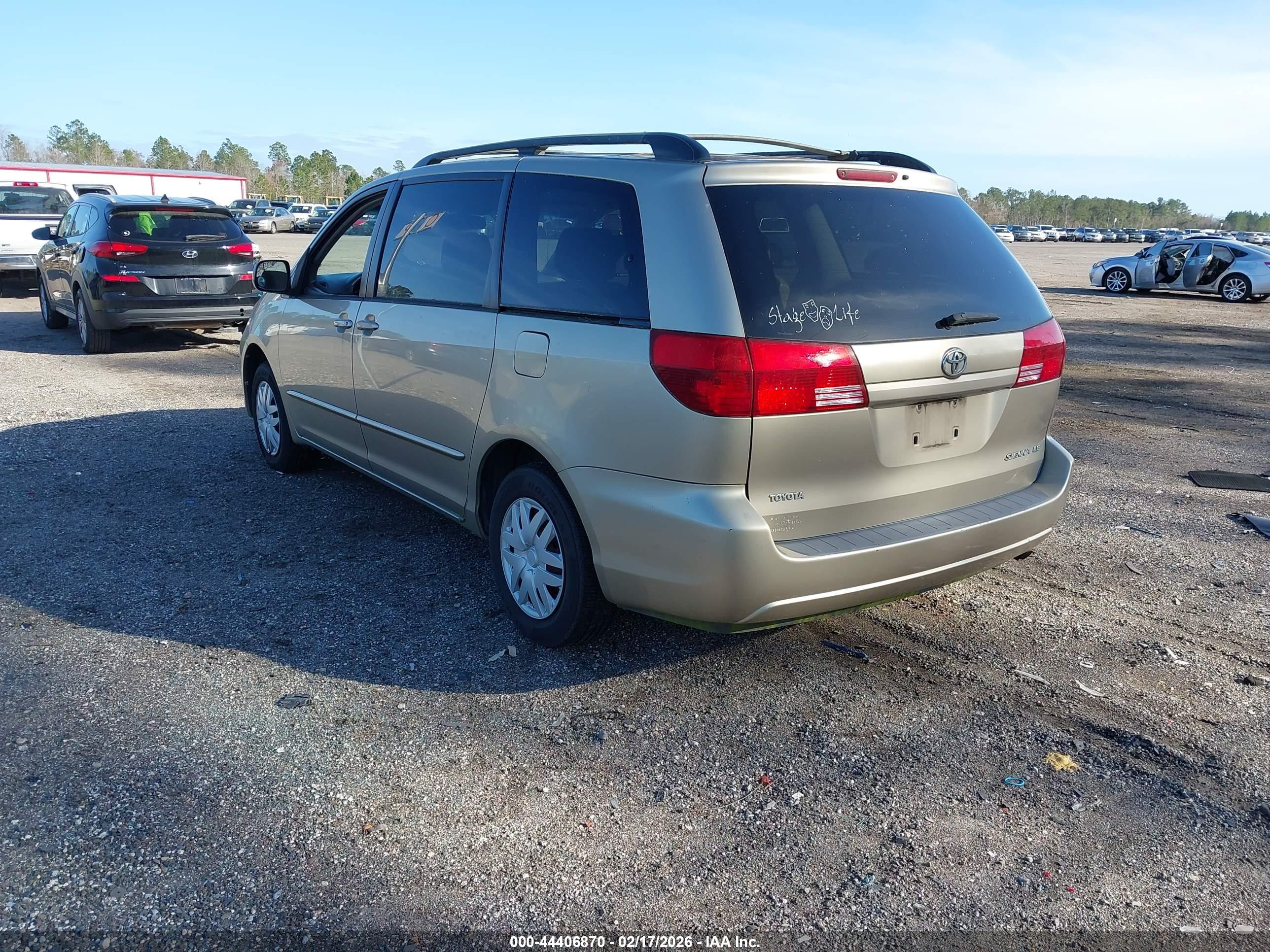 TOYOTA SIENNA image 3