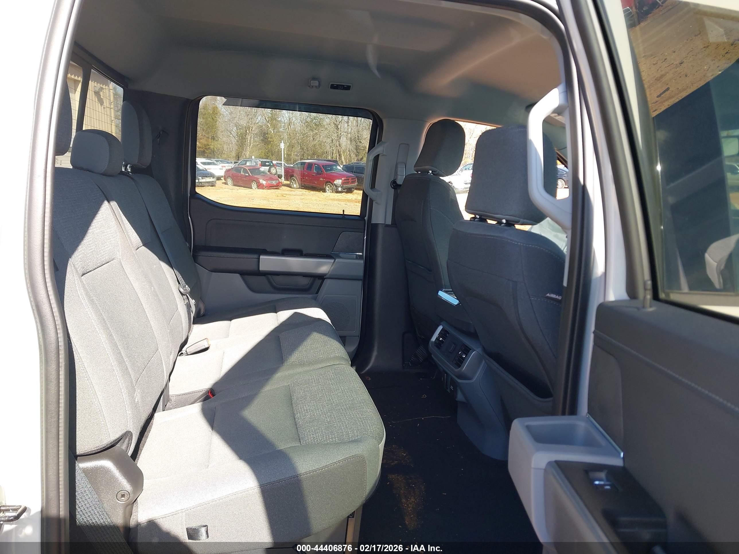 FORD F-150 image 8