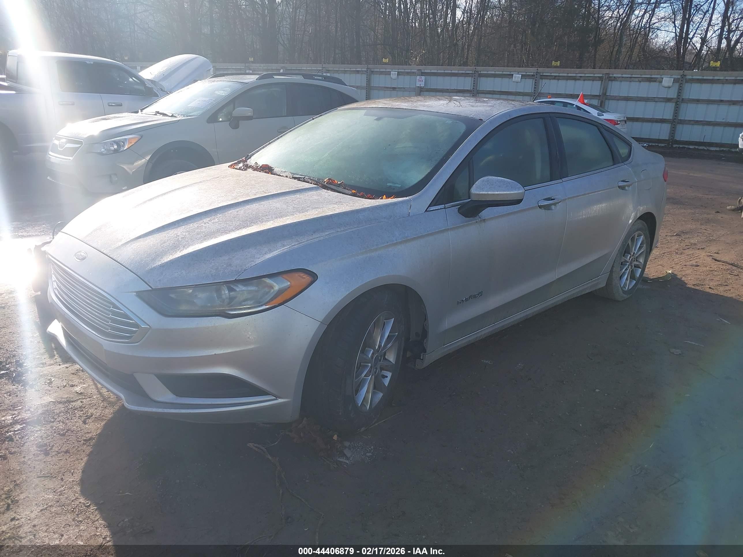 FORD FUSION image 2