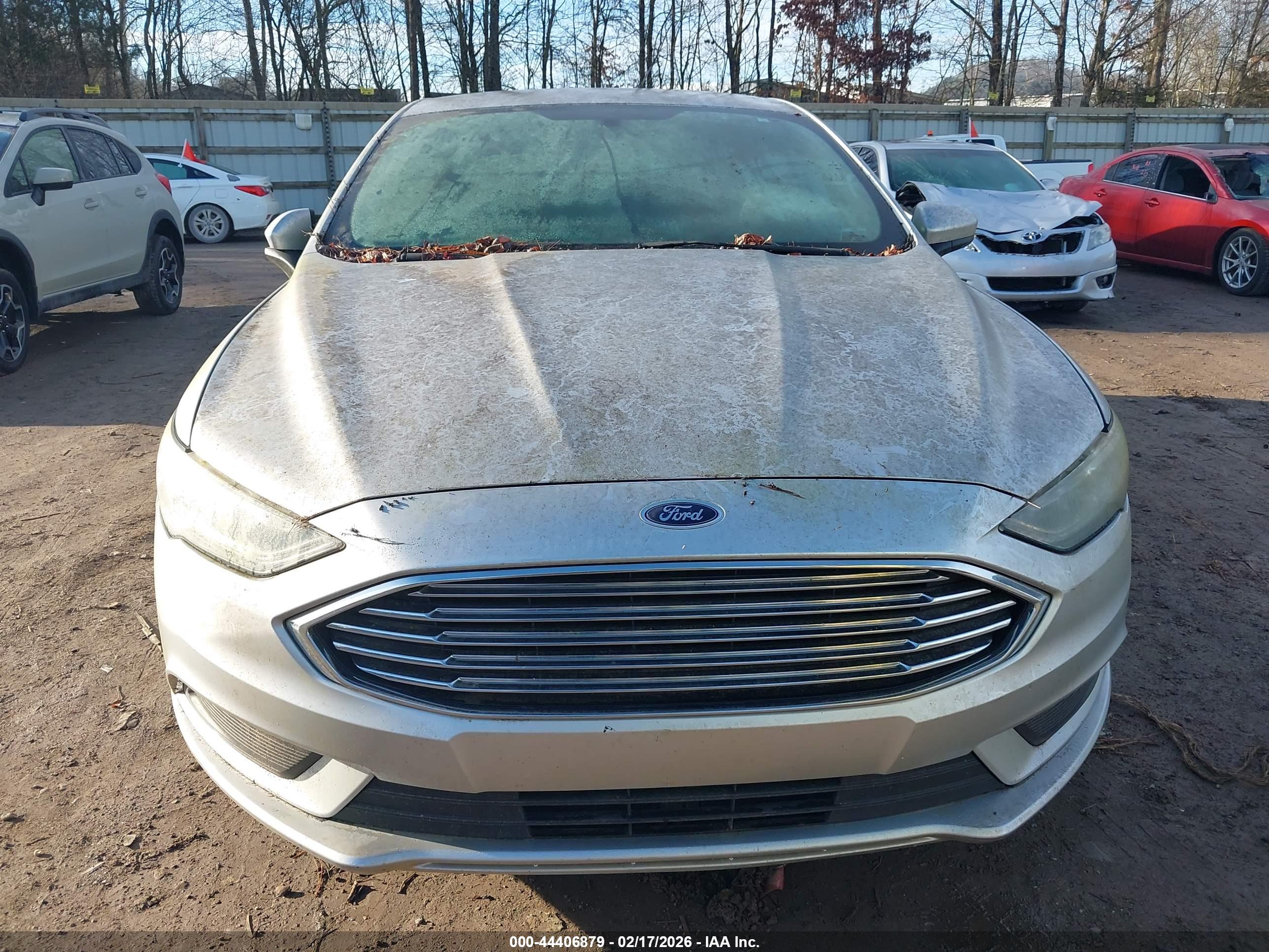 FORD FUSION image 6