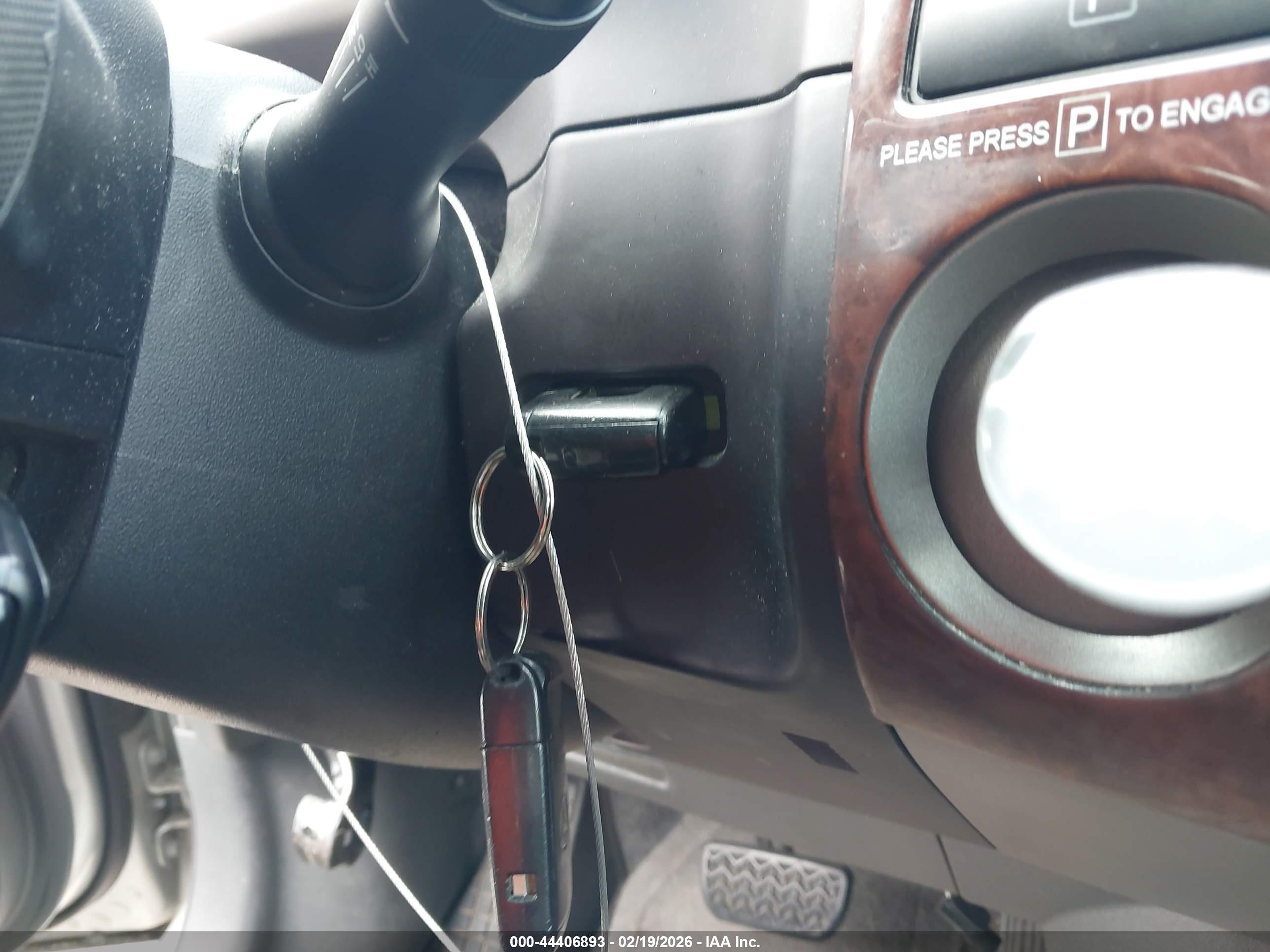 TOYOTA PRIUS image 11