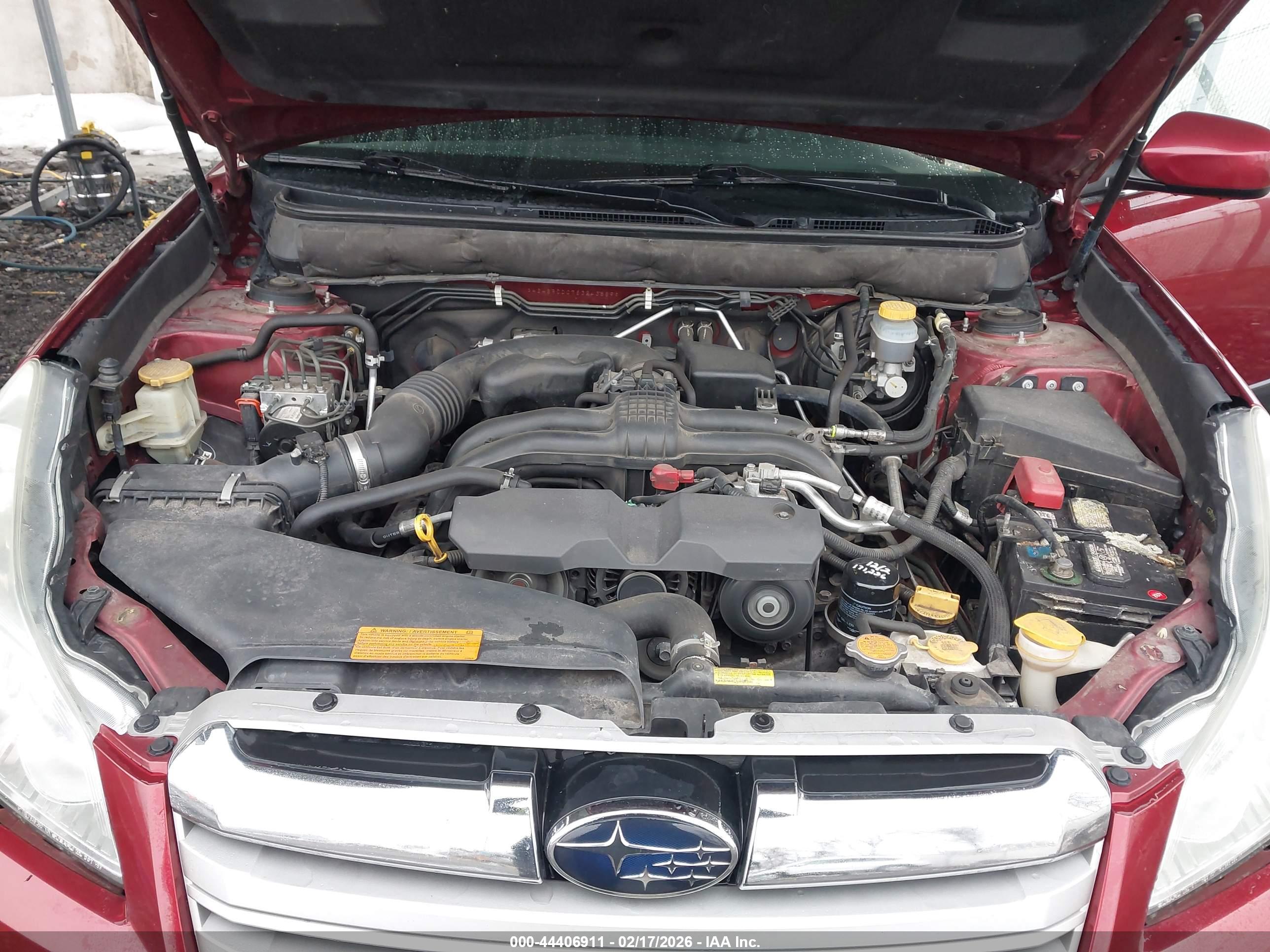 SUBARU OUTBACK image 10