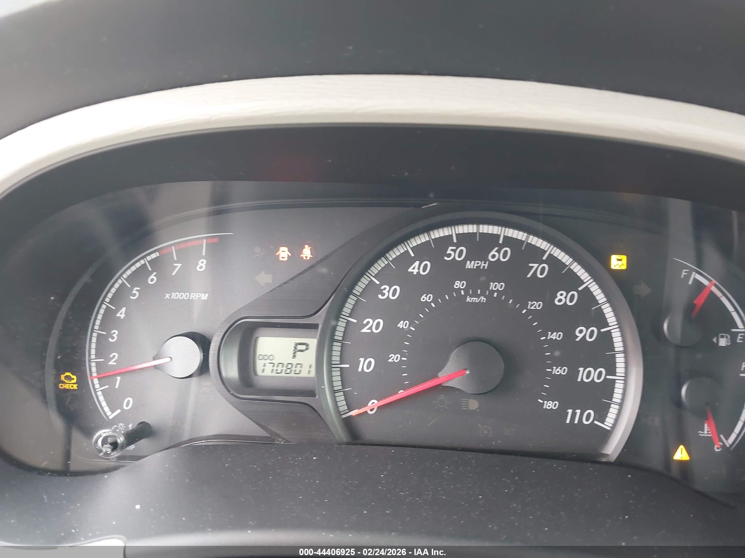 TOYOTA SIENNA image 7