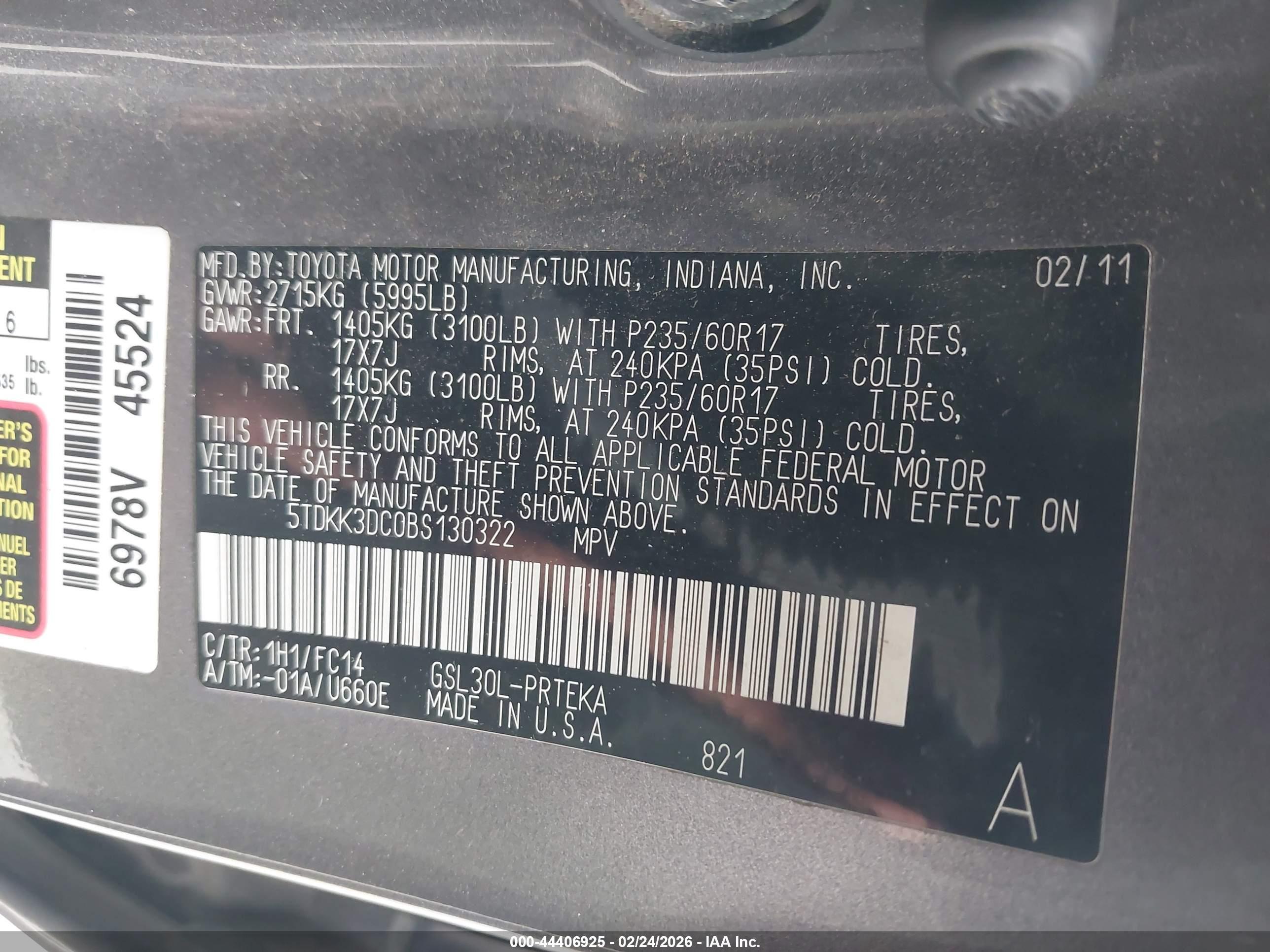 TOYOTA SIENNA image 9