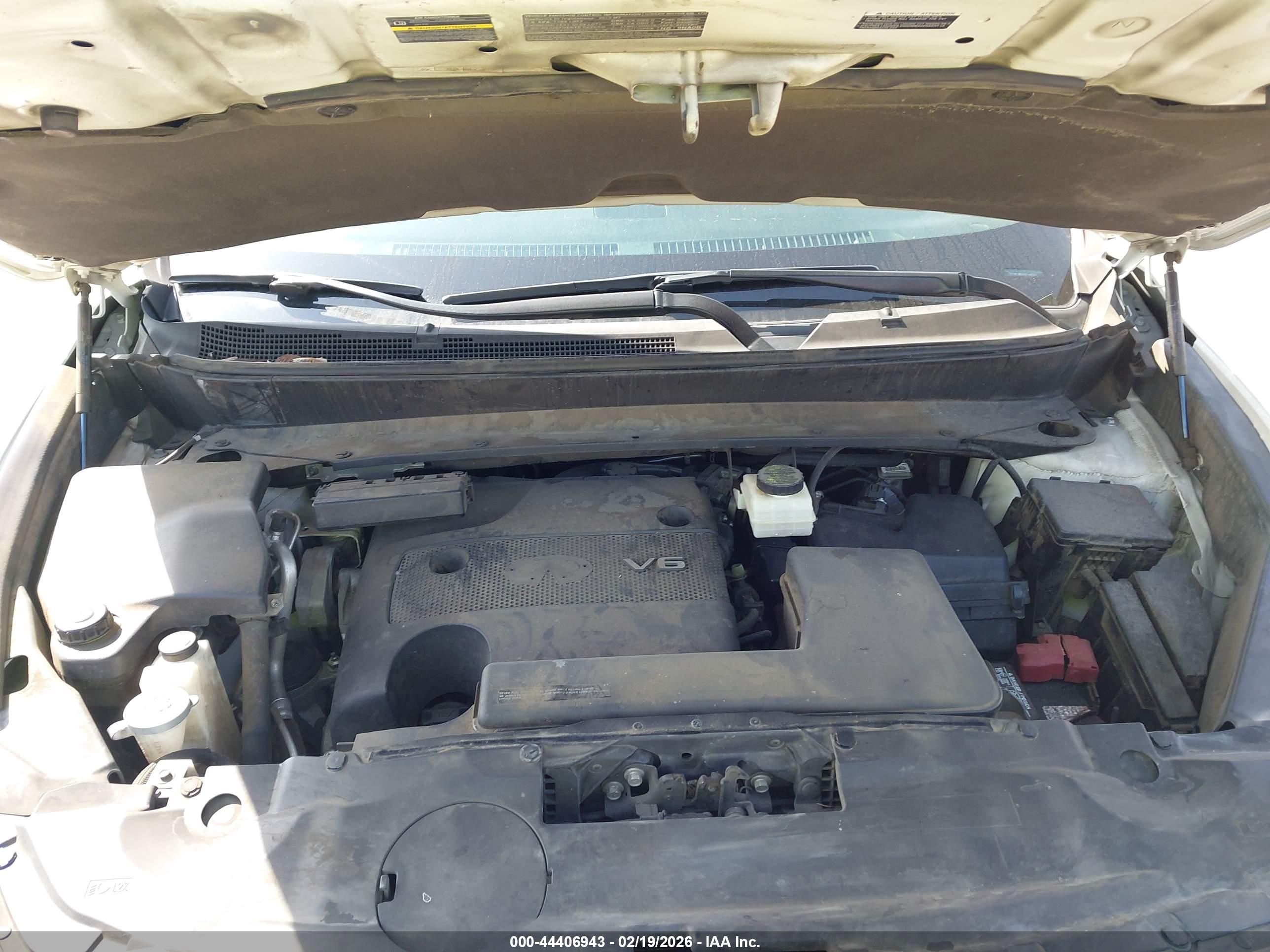 INFINITI JX35 image 10