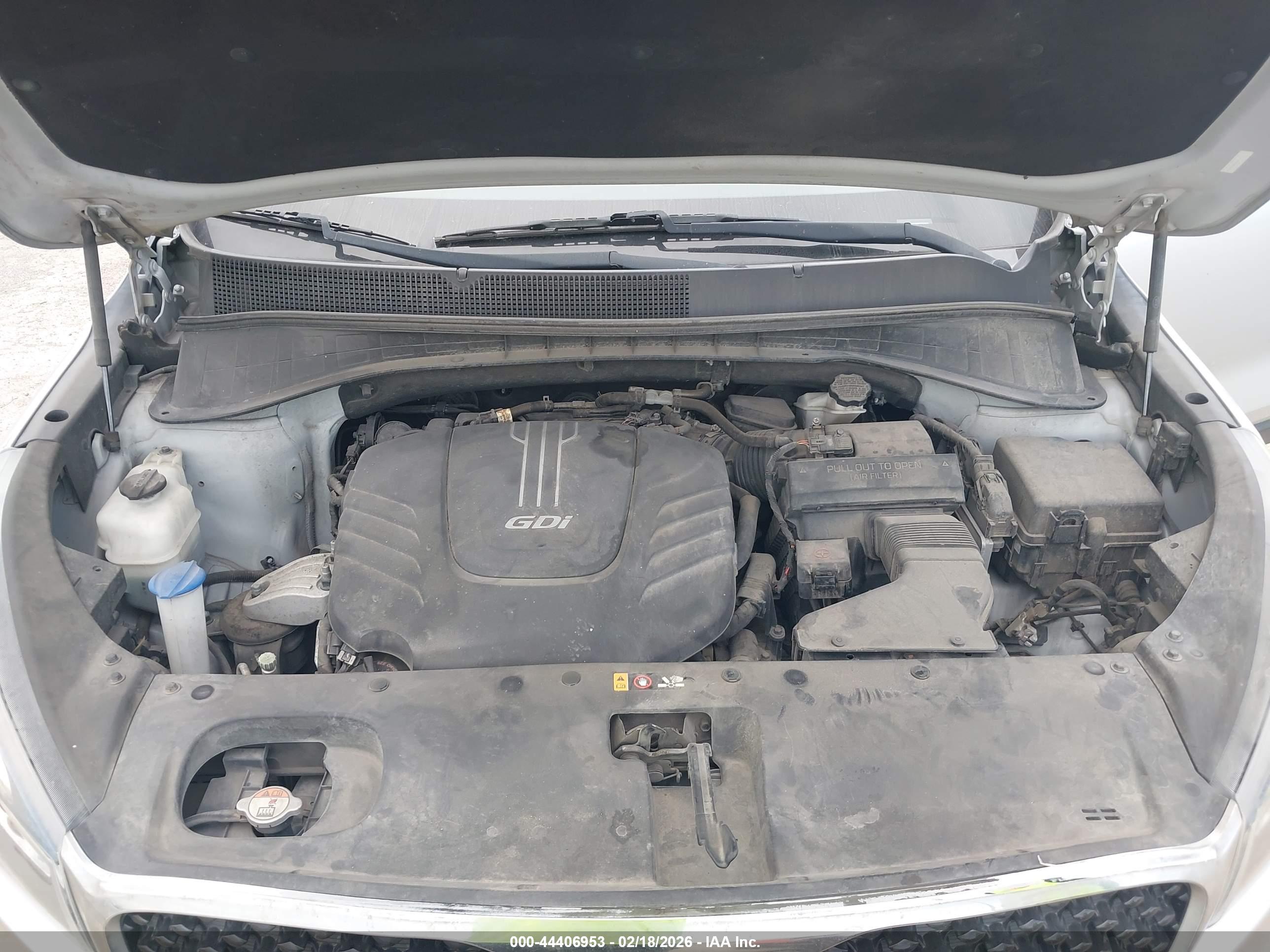 KIA SORENTO image 10