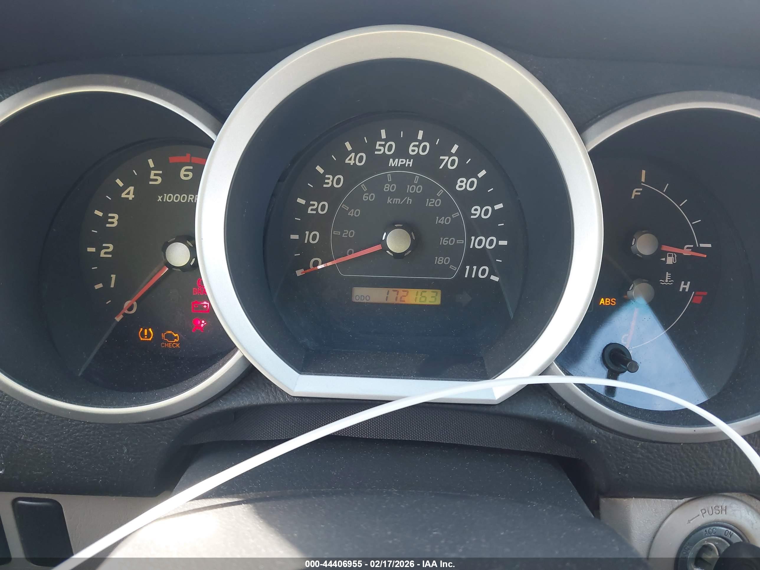 TOYOTA 4RUNNER image 7