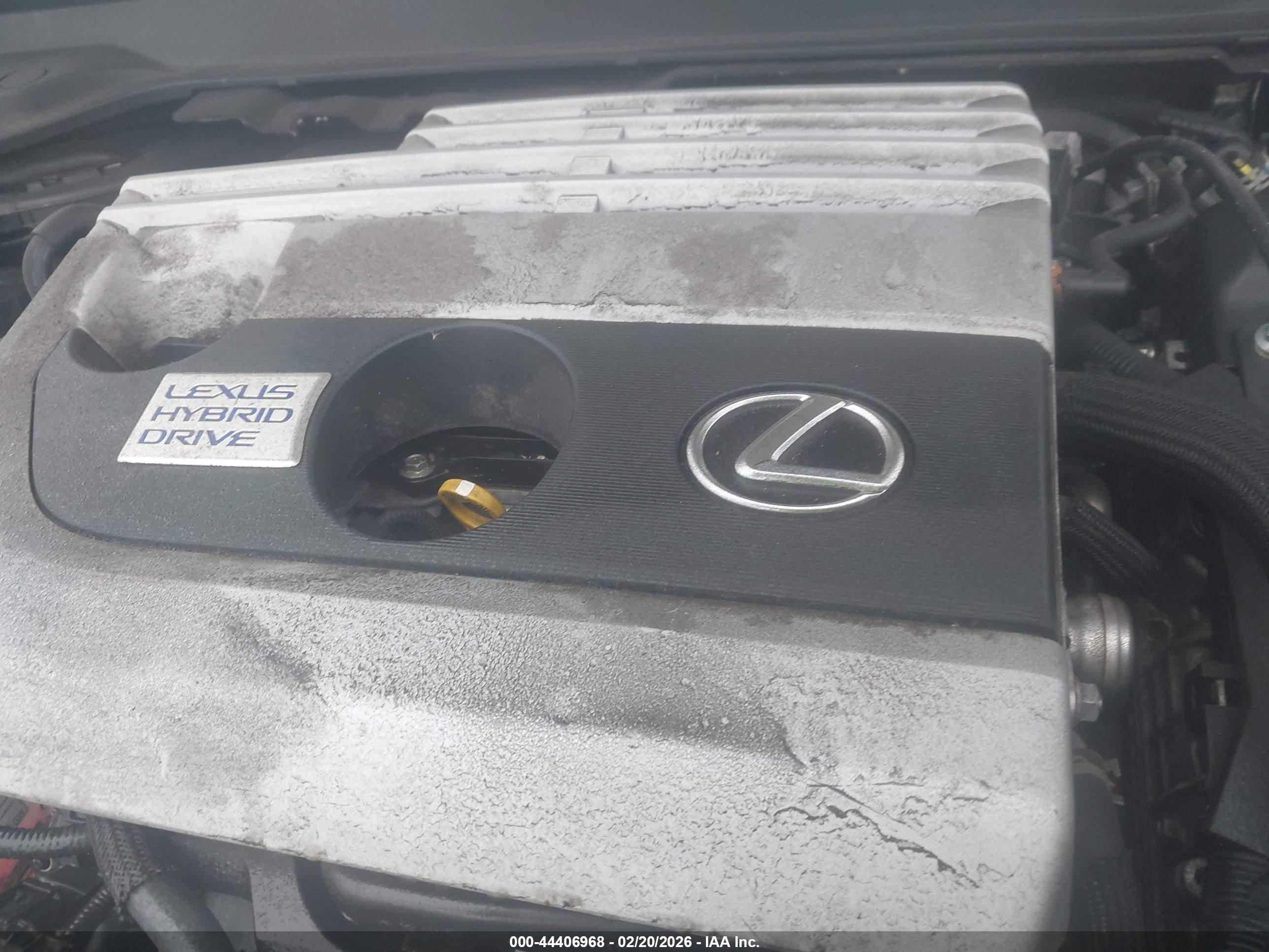 LEXUS UX image 10