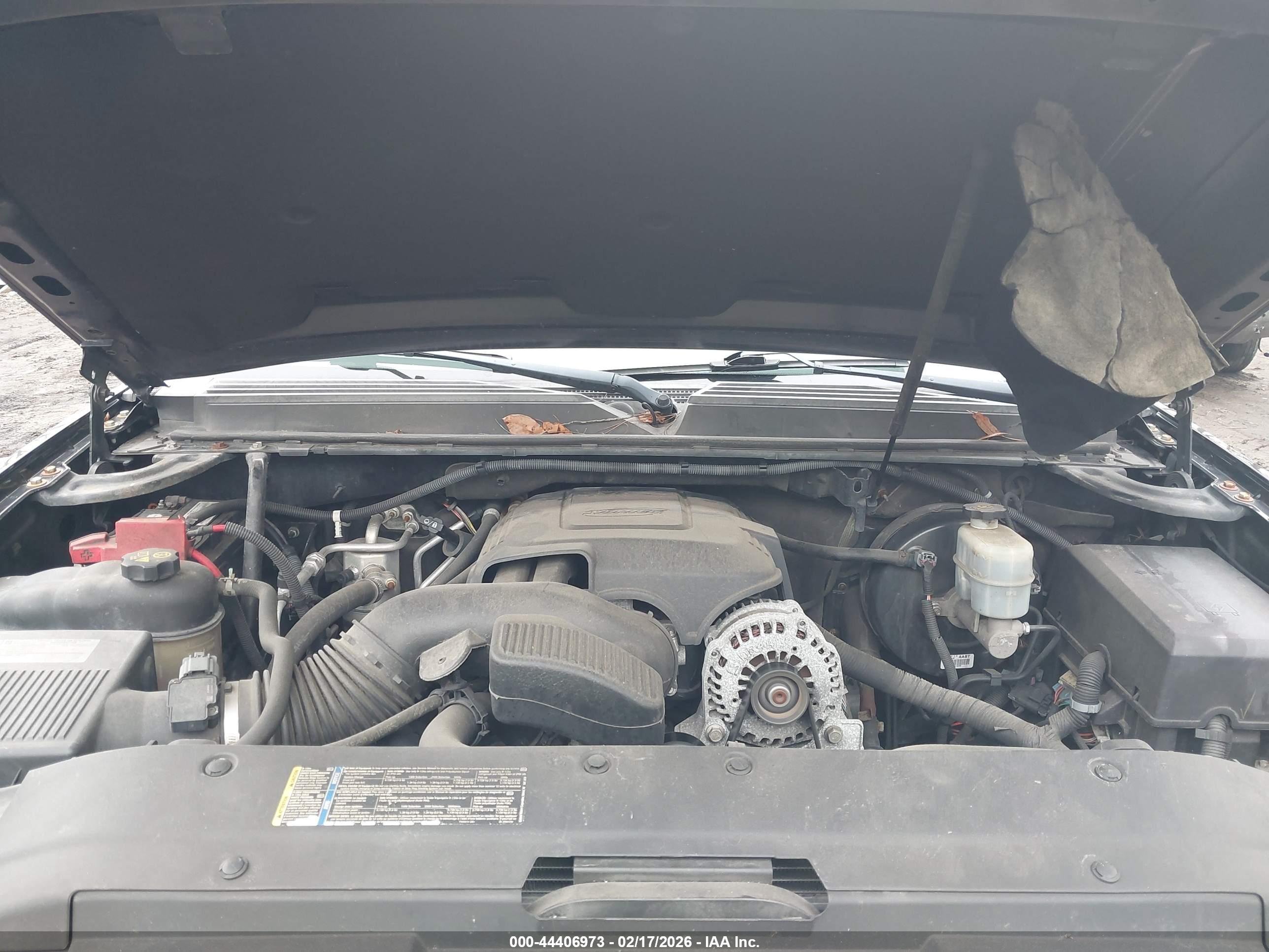 CHEVROLET TAHOE image 10