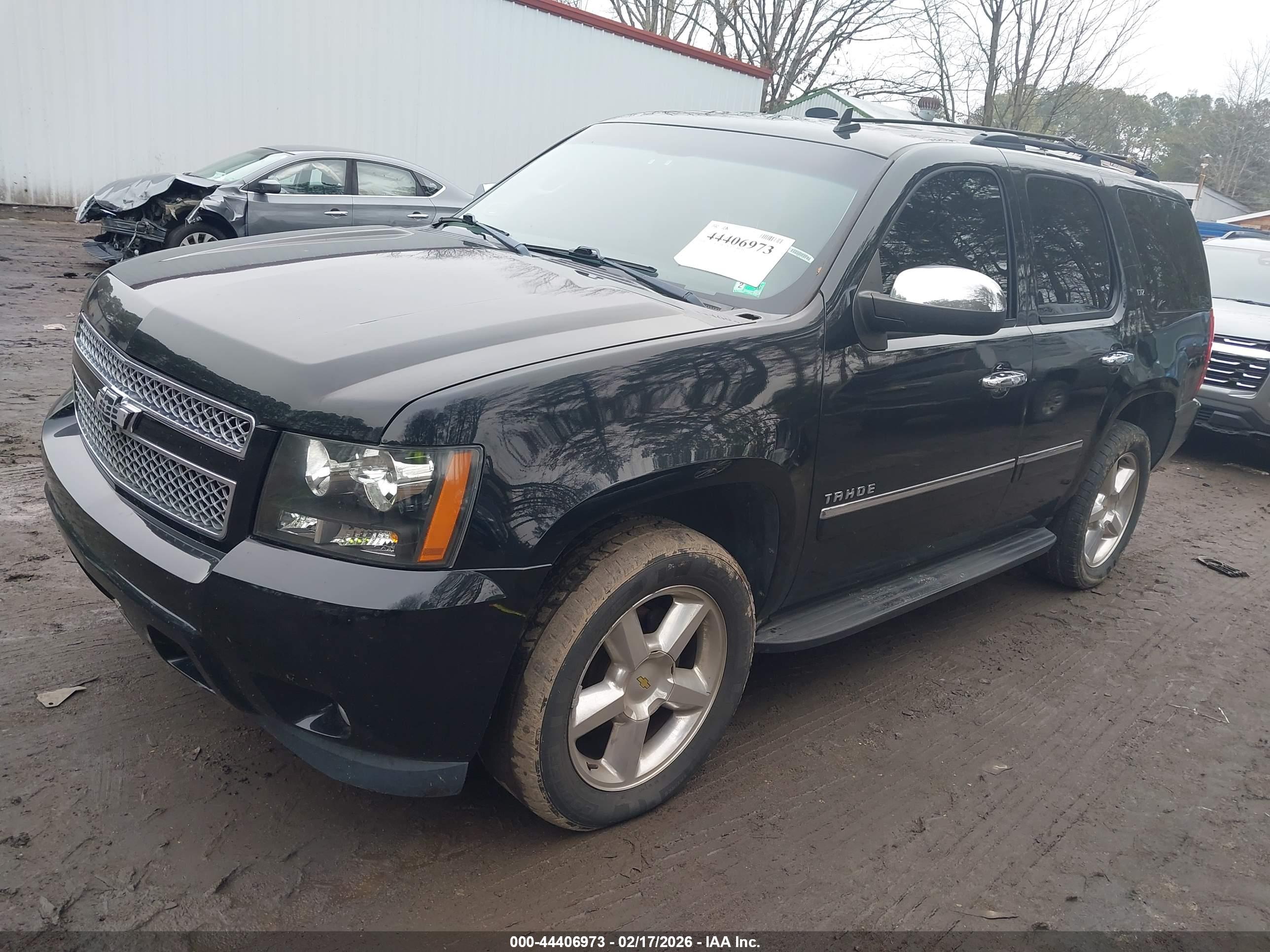CHEVROLET TAHOE image 2
