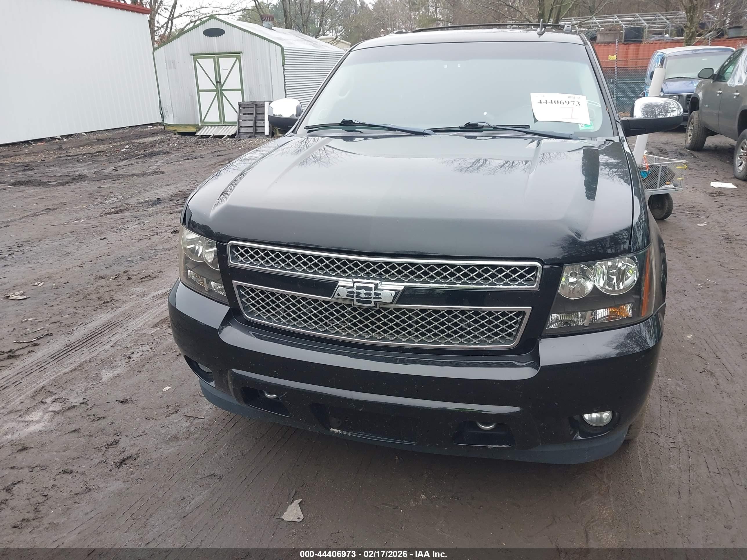 CHEVROLET TAHOE image 6