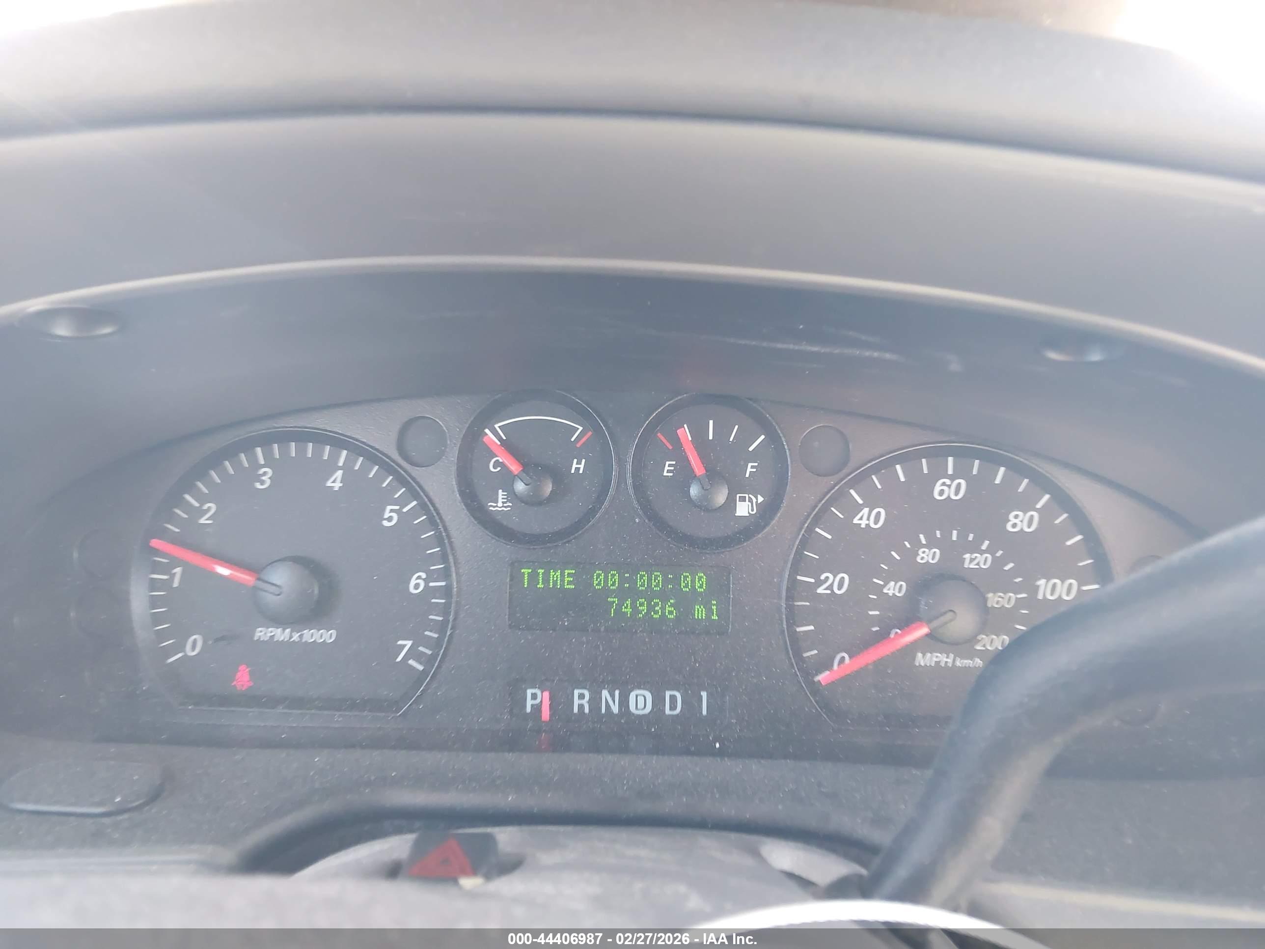 FORD TAURUS image 7