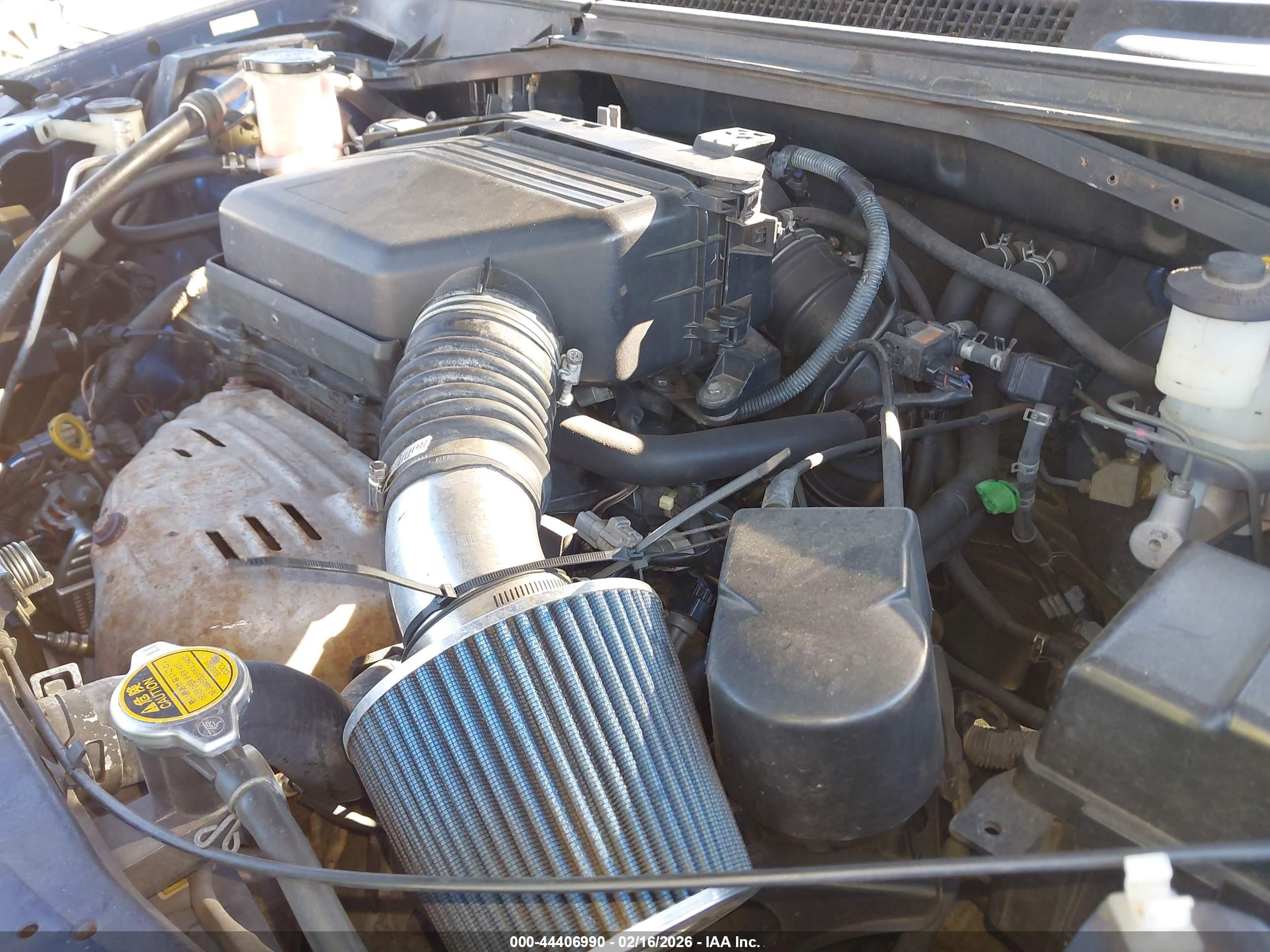 TOYOTA RAV4 image 10