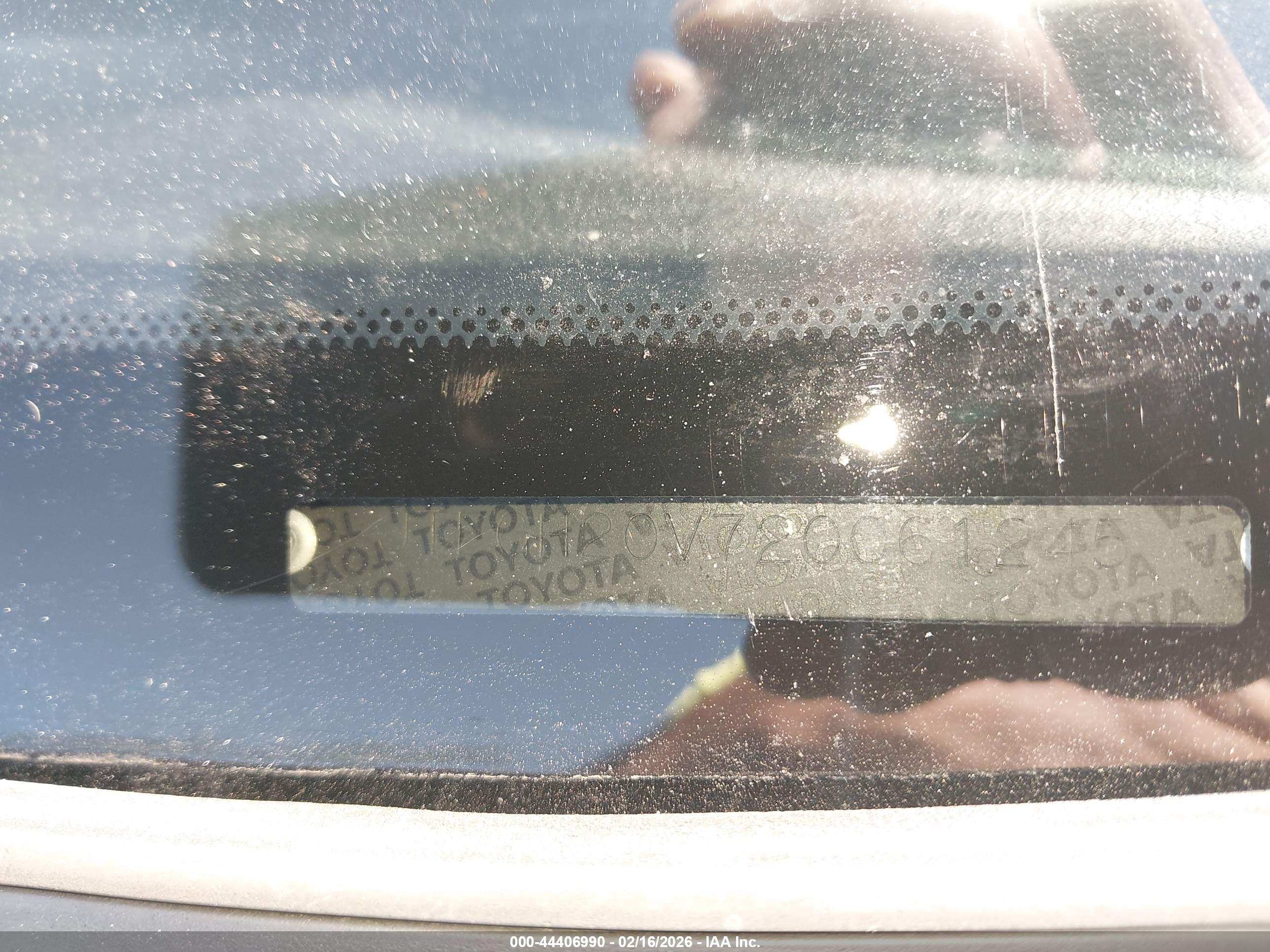 TOYOTA RAV4 image 9