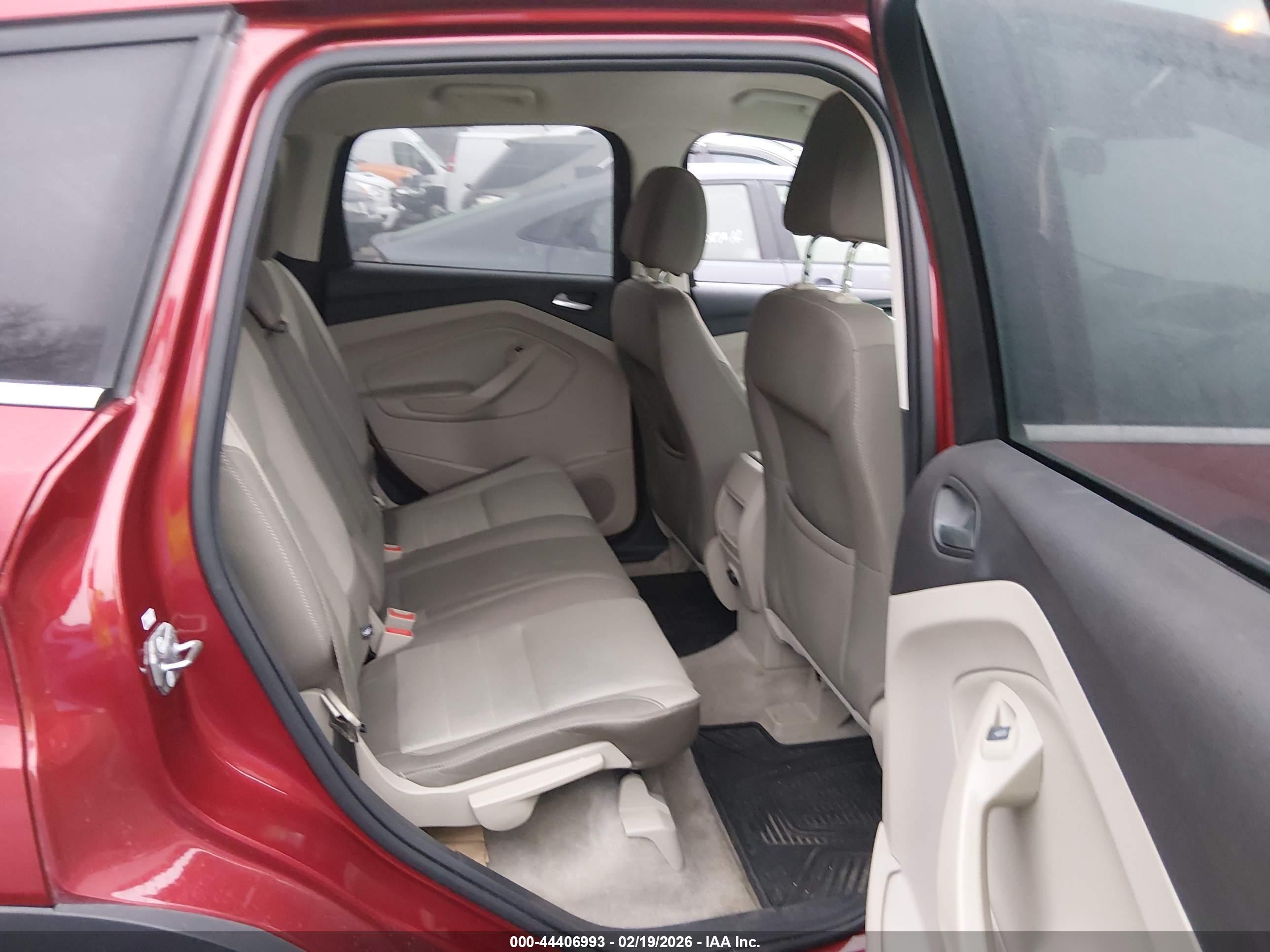 FORD ESCAPE image 8