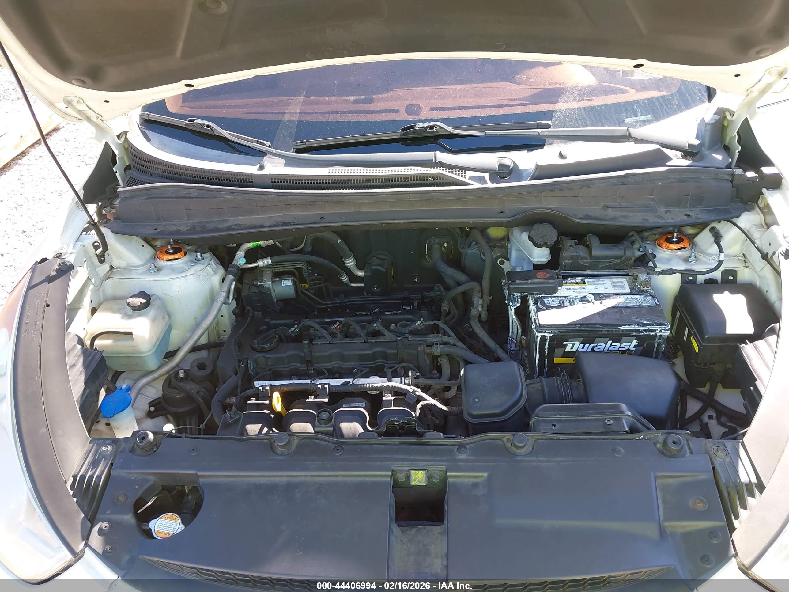 HYUNDAI TUCSON image 10