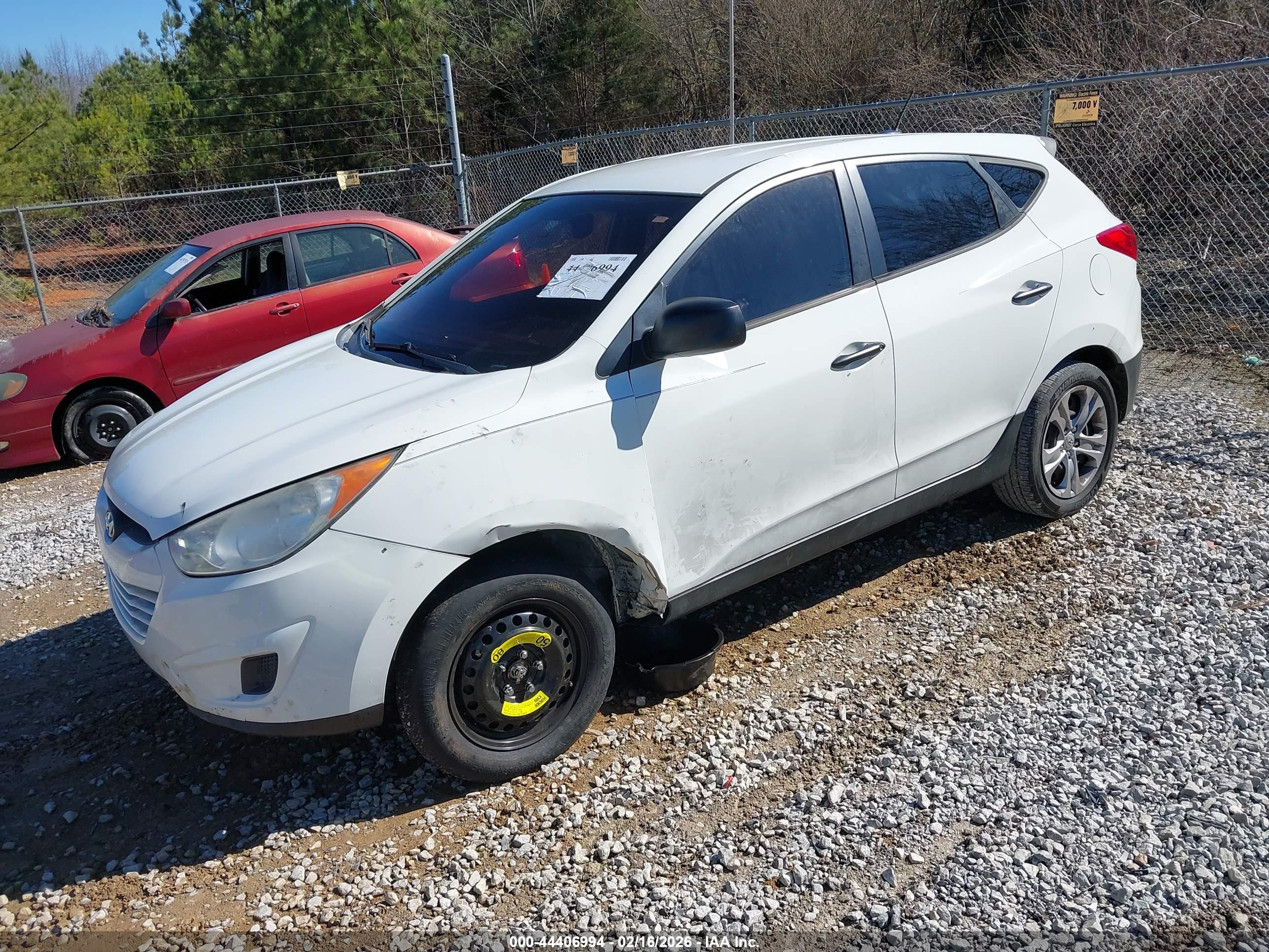 HYUNDAI TUCSON image 2