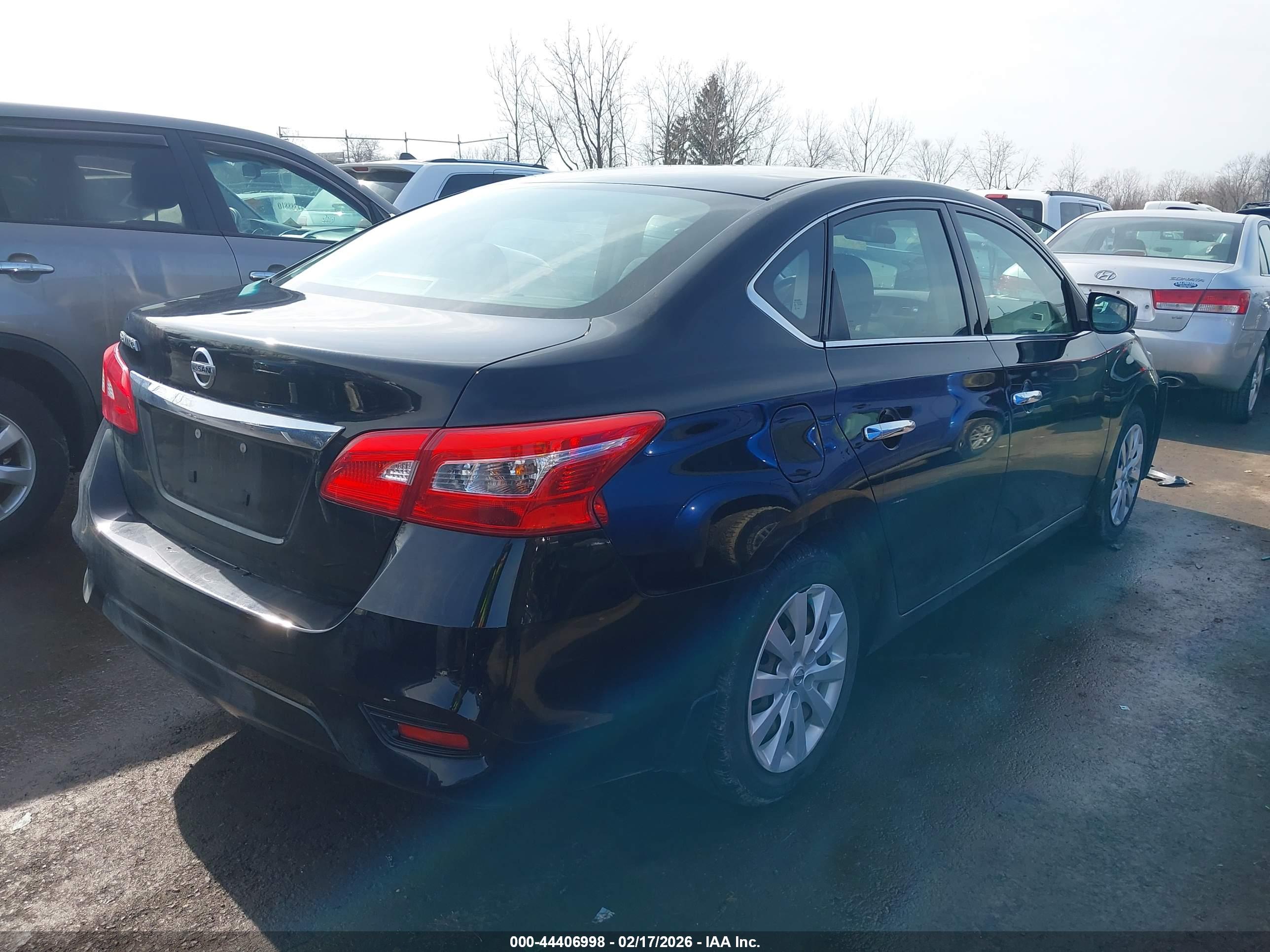 NISSAN SENTRA image 4