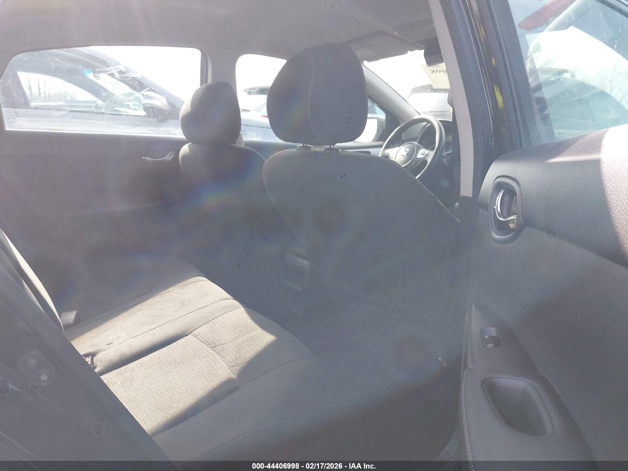 NISSAN SENTRA image 8
