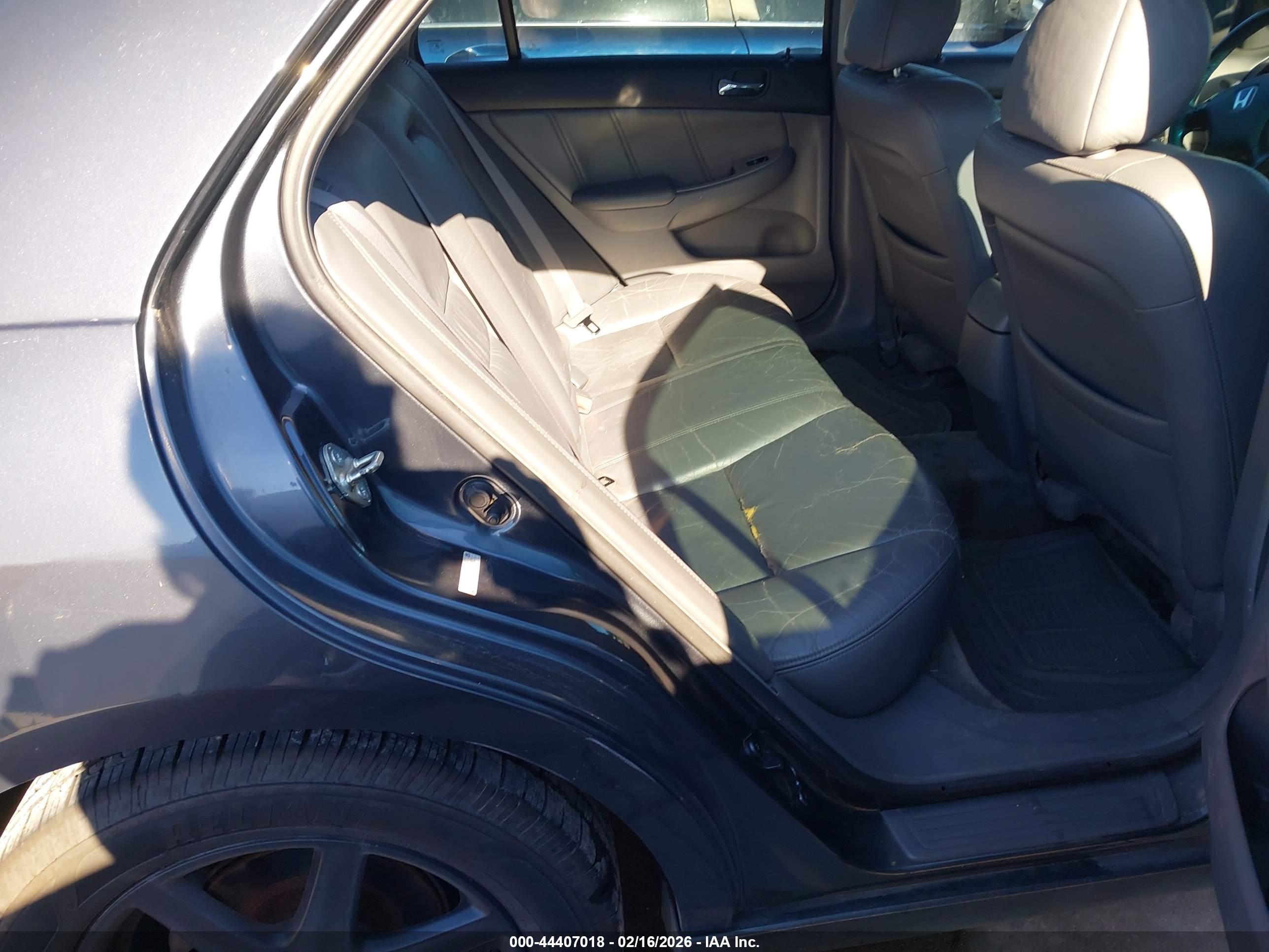 HONDA ACCORD image 8
