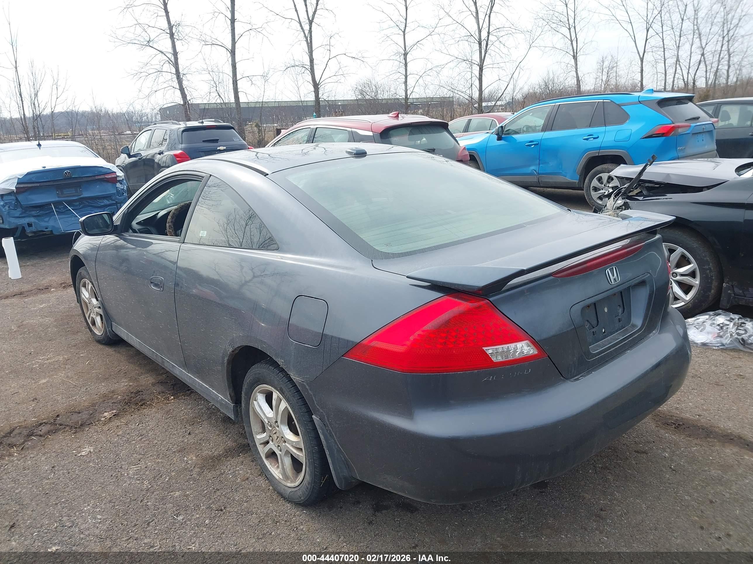 HONDA ACCORD image 3