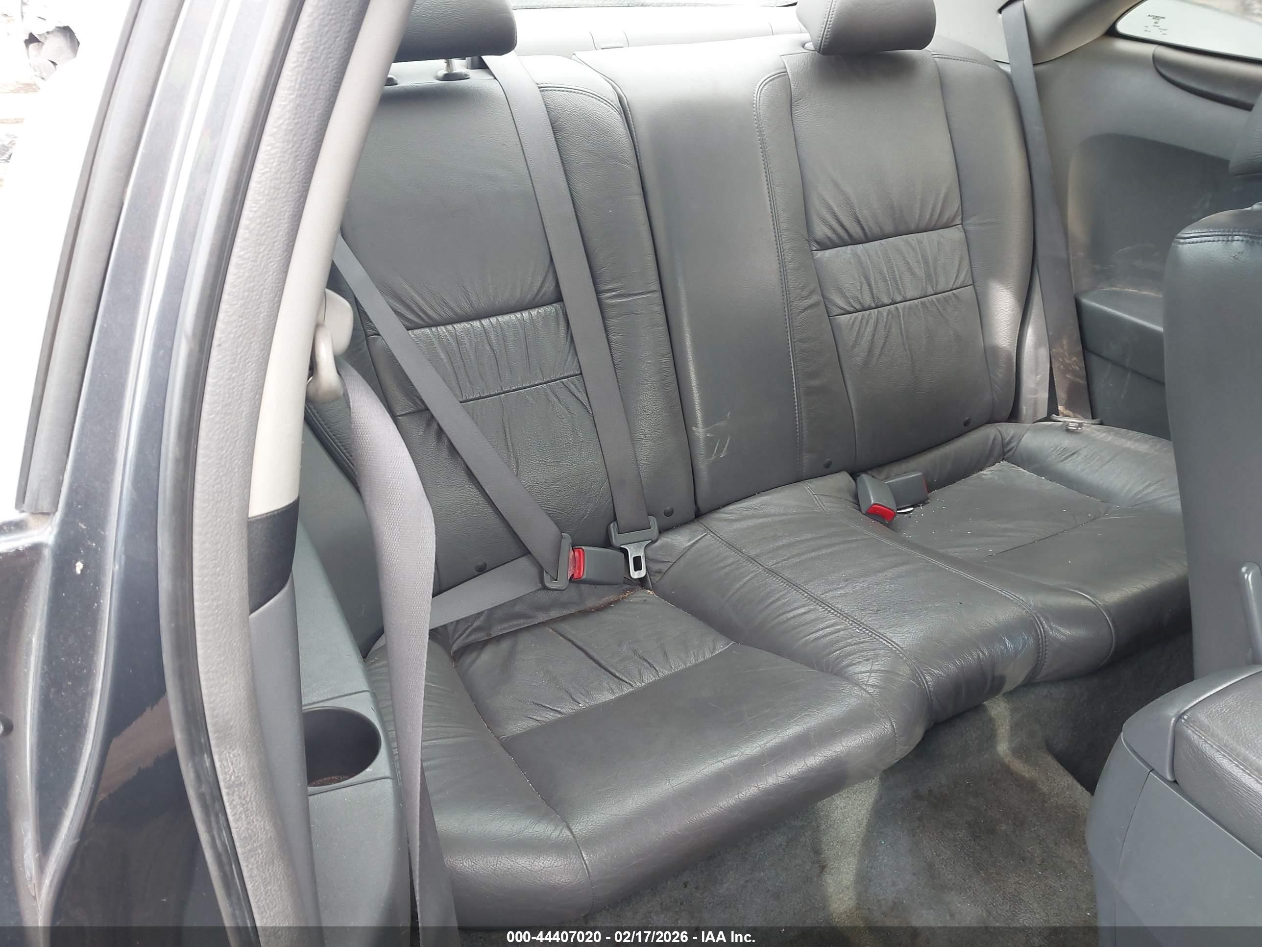 HONDA ACCORD image 8