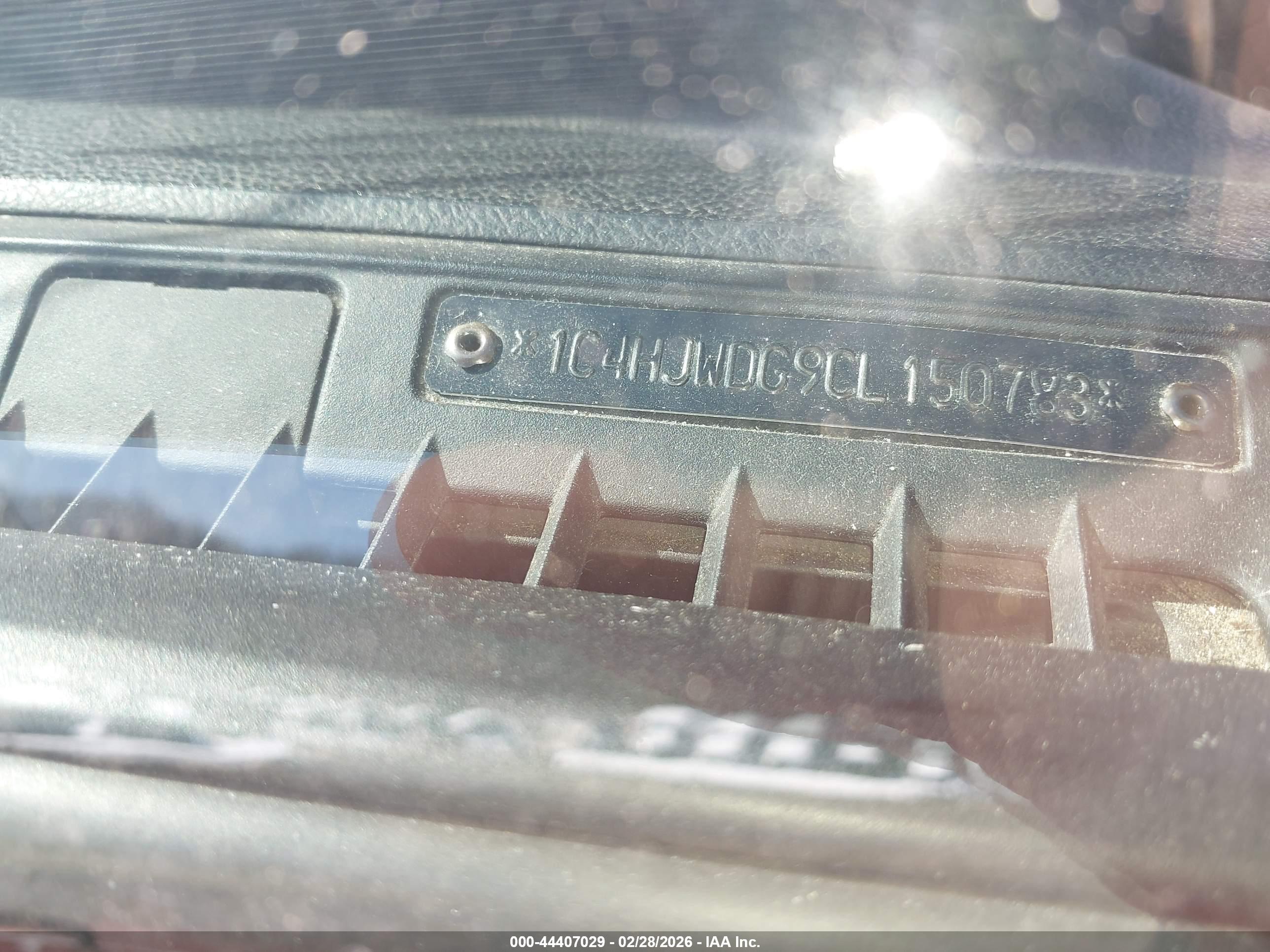 JEEP WRANGLER image 9