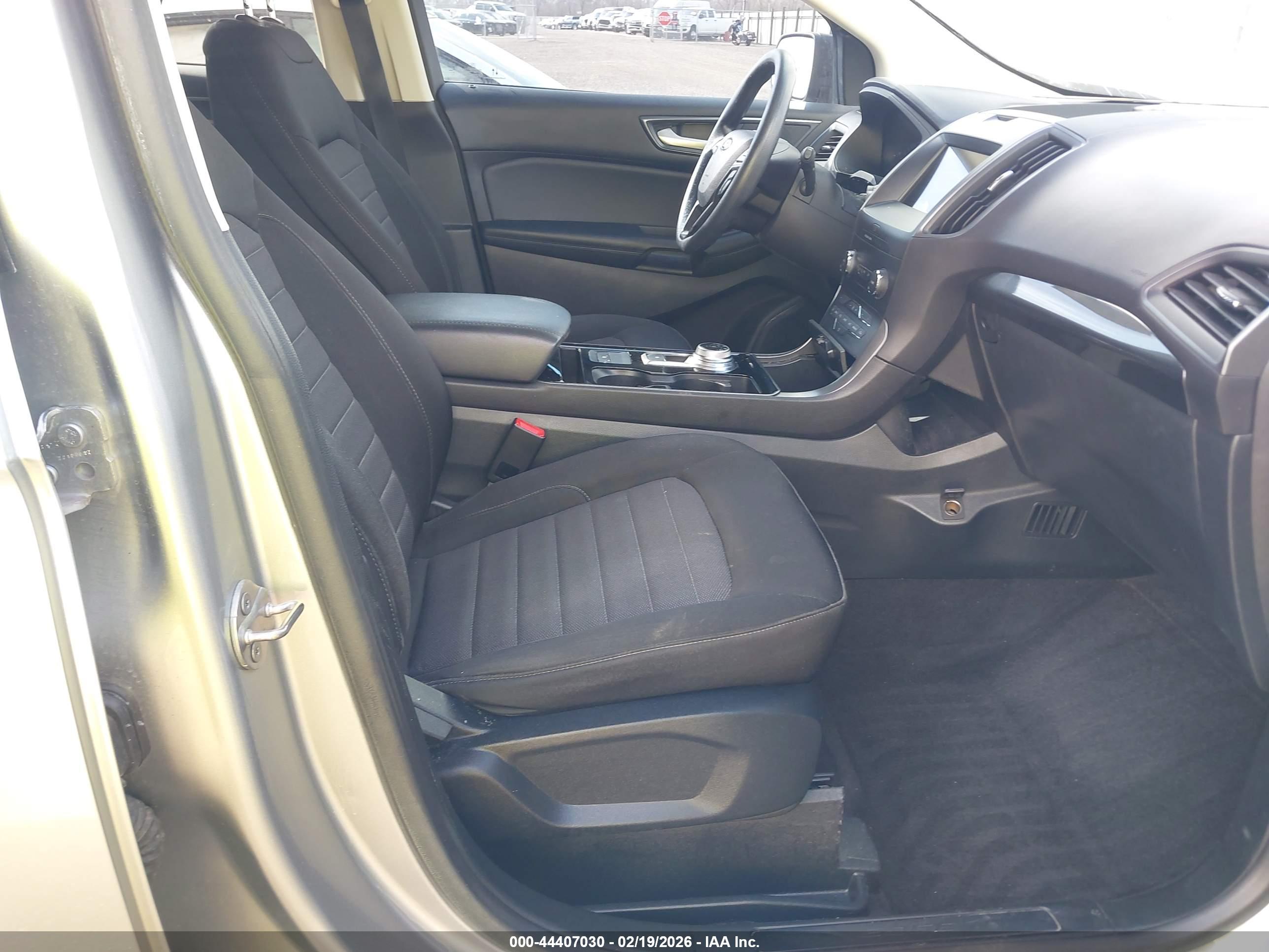 FORD EDGE image 5