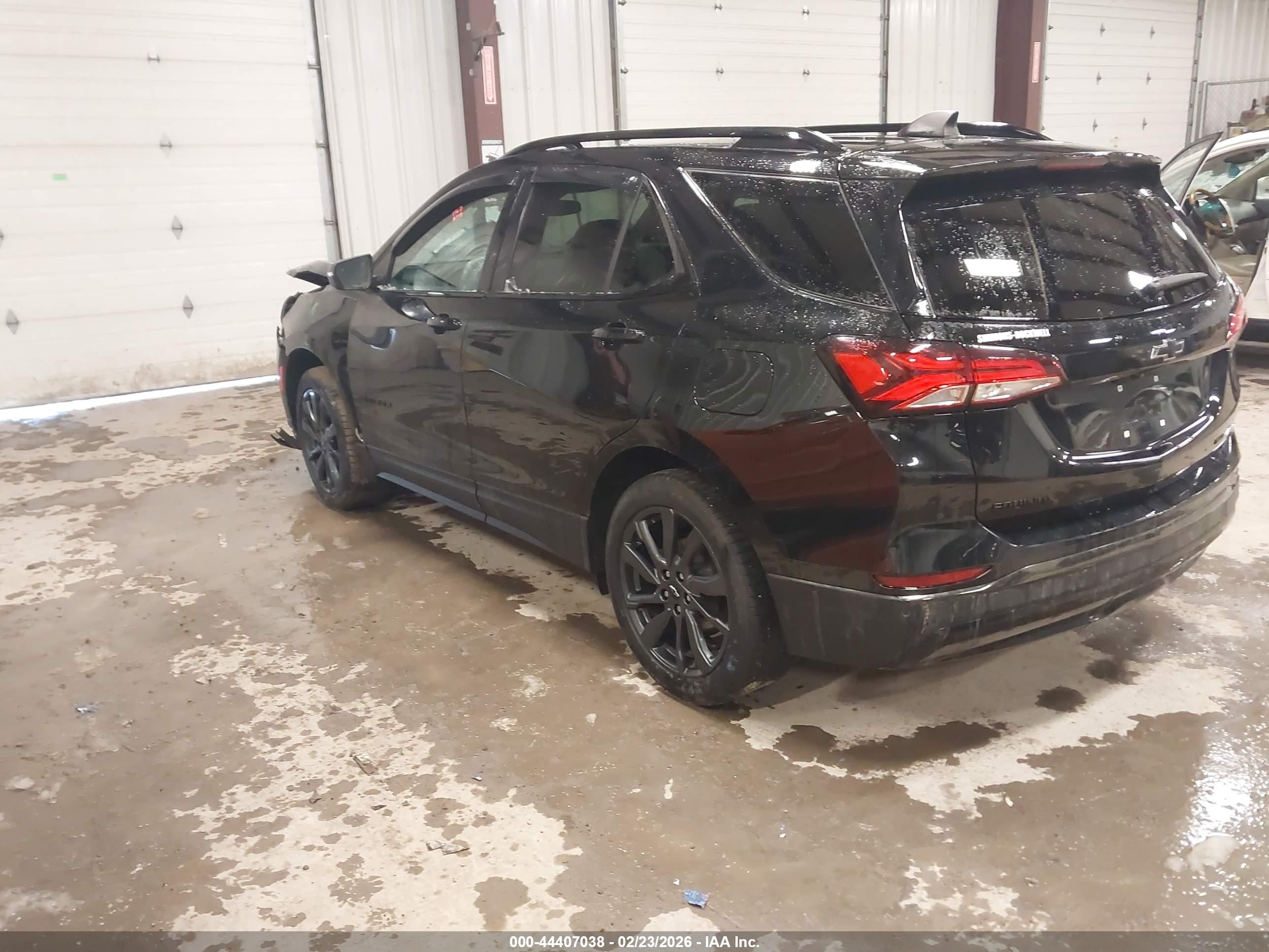 CHEVROLET EQUINOX image 3