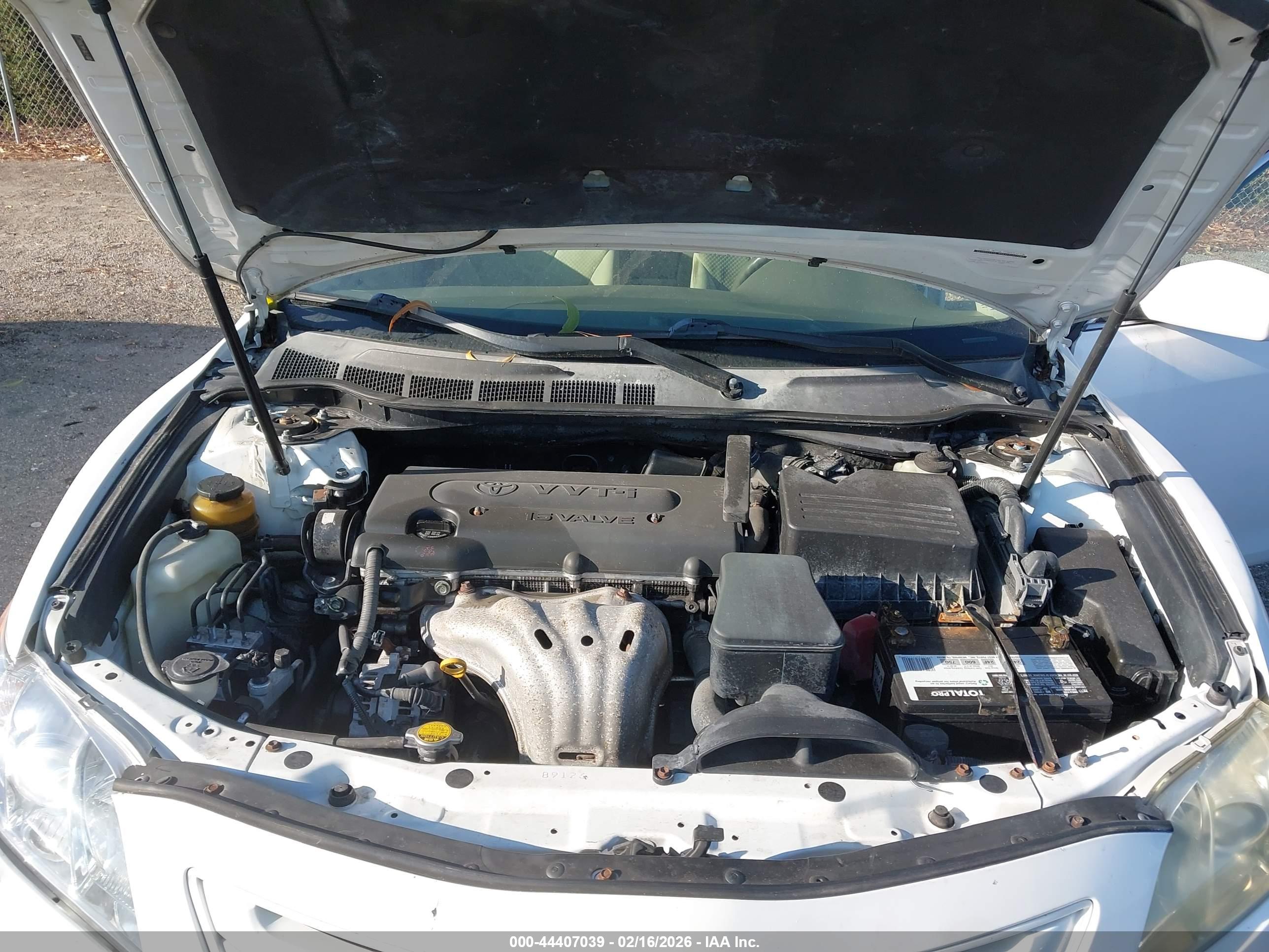 TOYOTA CAMRY image 10