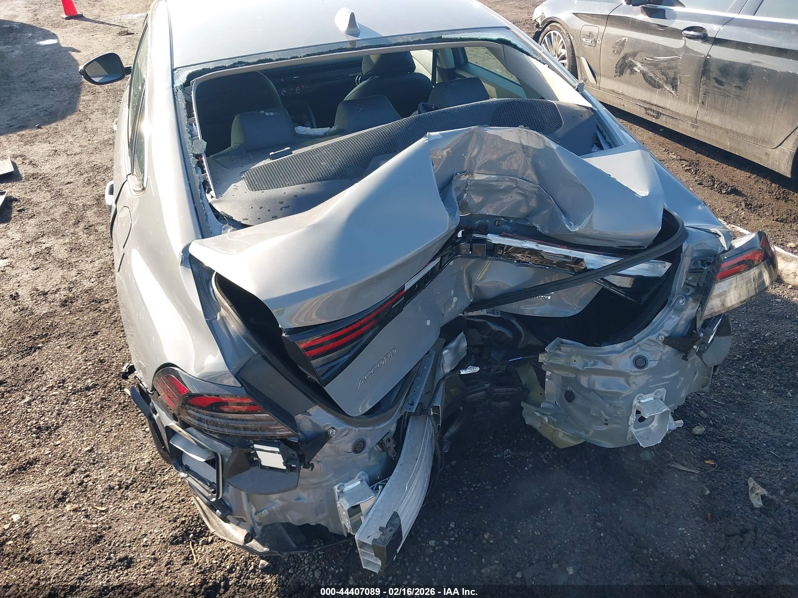 HONDA ACCORD image 6