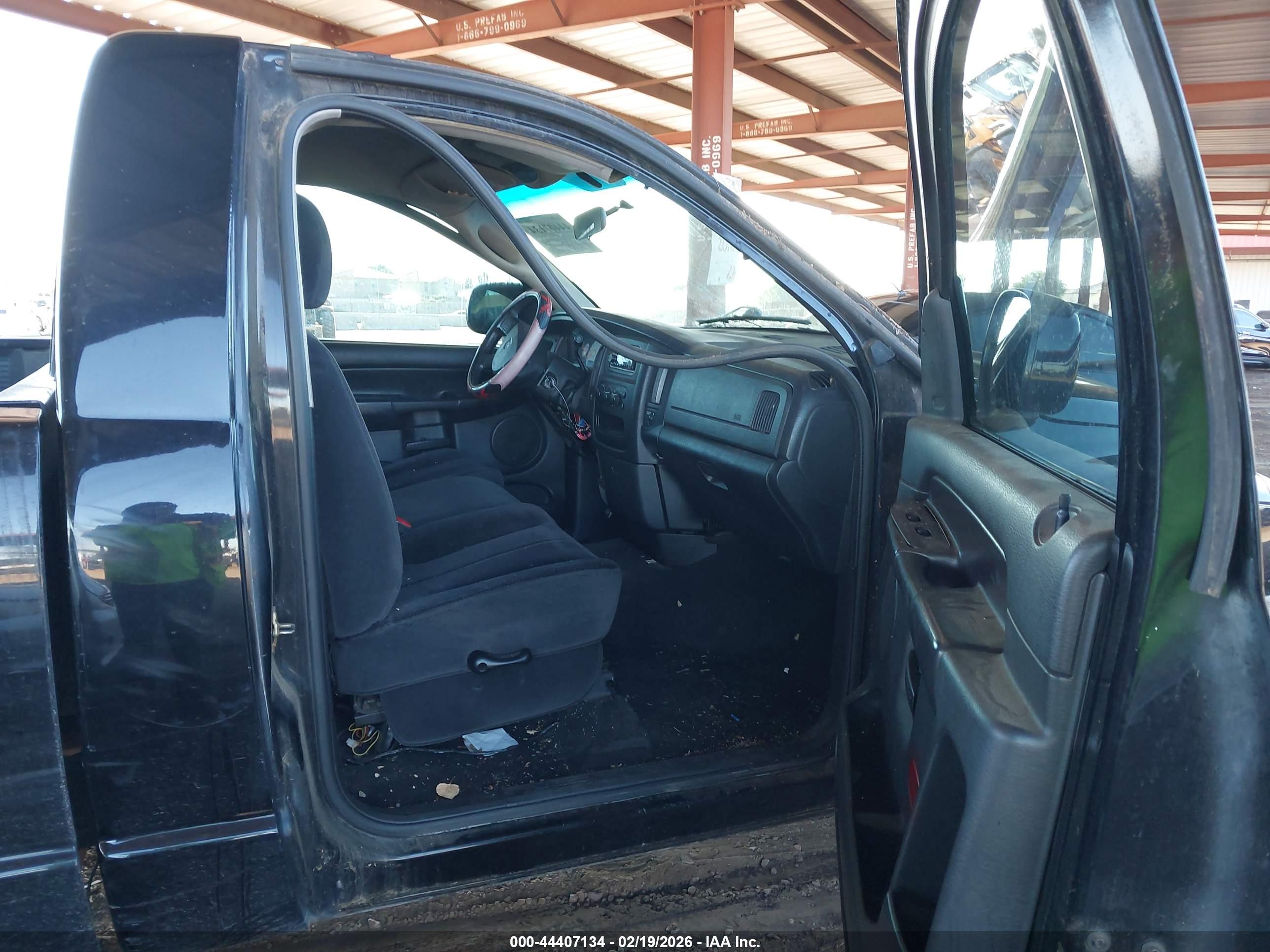 DODGE RAM image 5