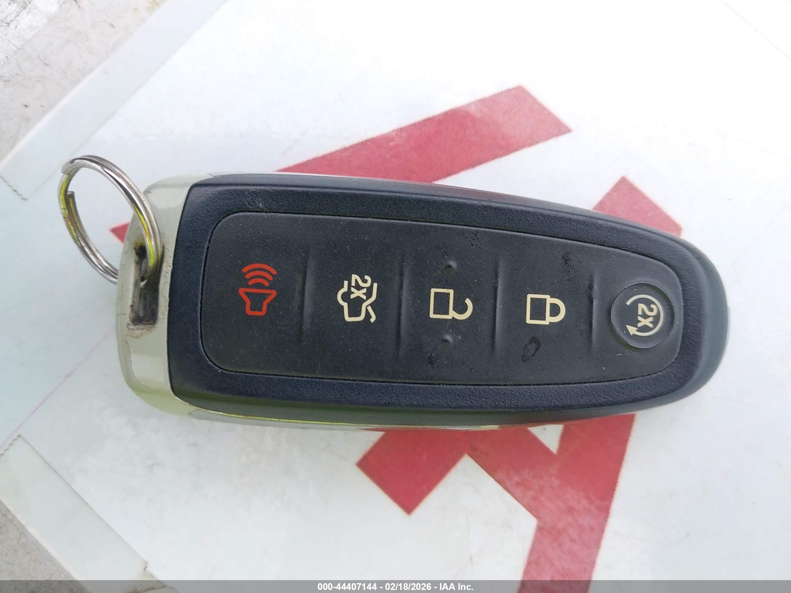FORD ESCAPE image 11