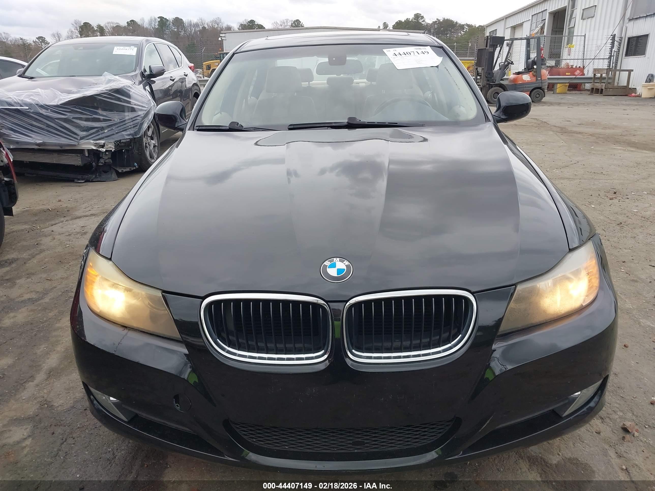 BMW 328I image 6