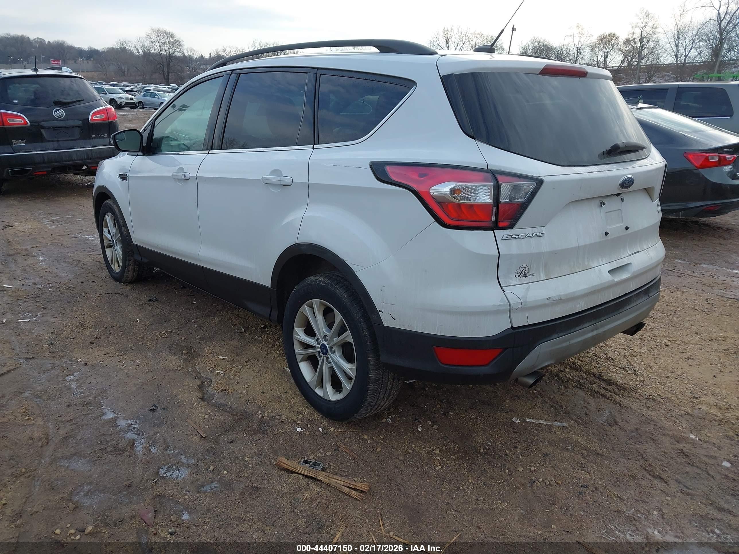 FORD ESCAPE image 3