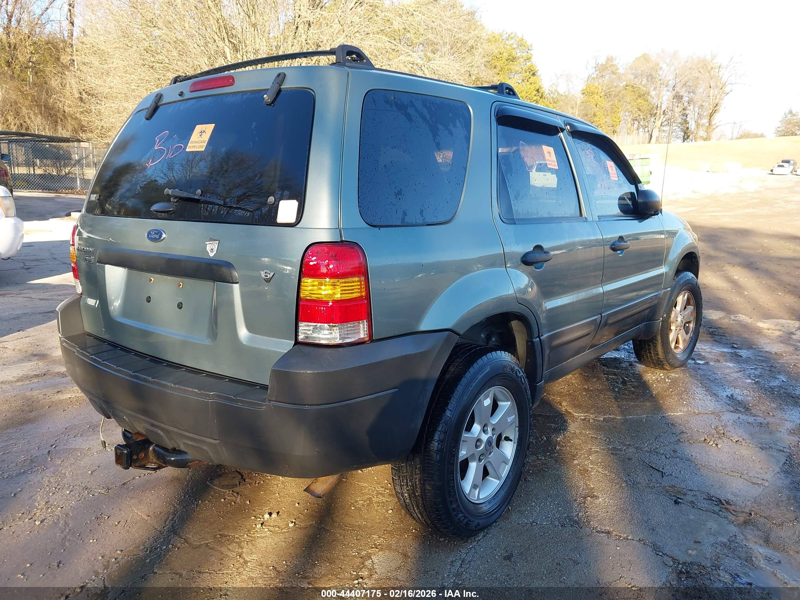 FORD ESCAPE image 4
