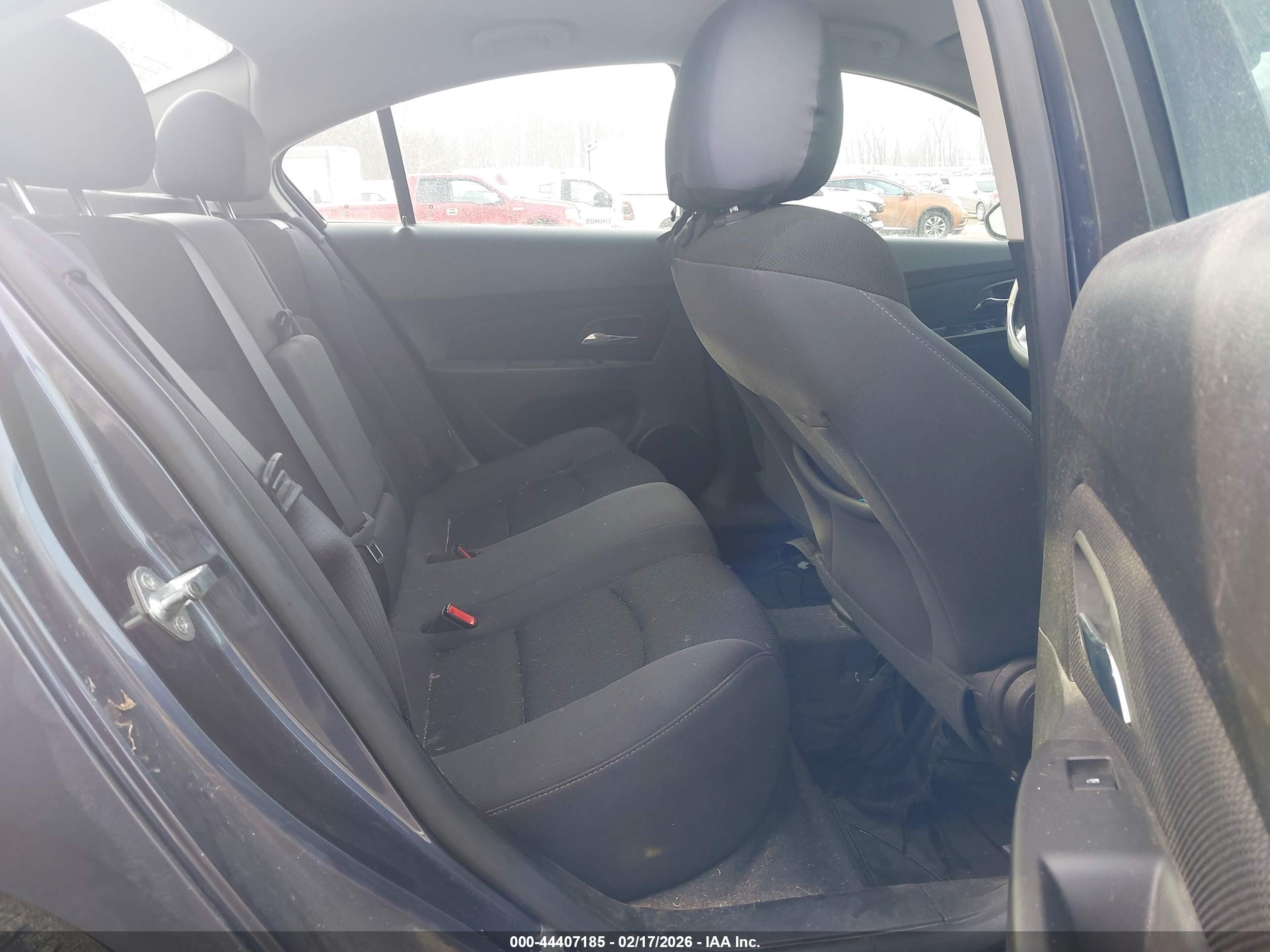 CHEVROLET CRUZE image 8