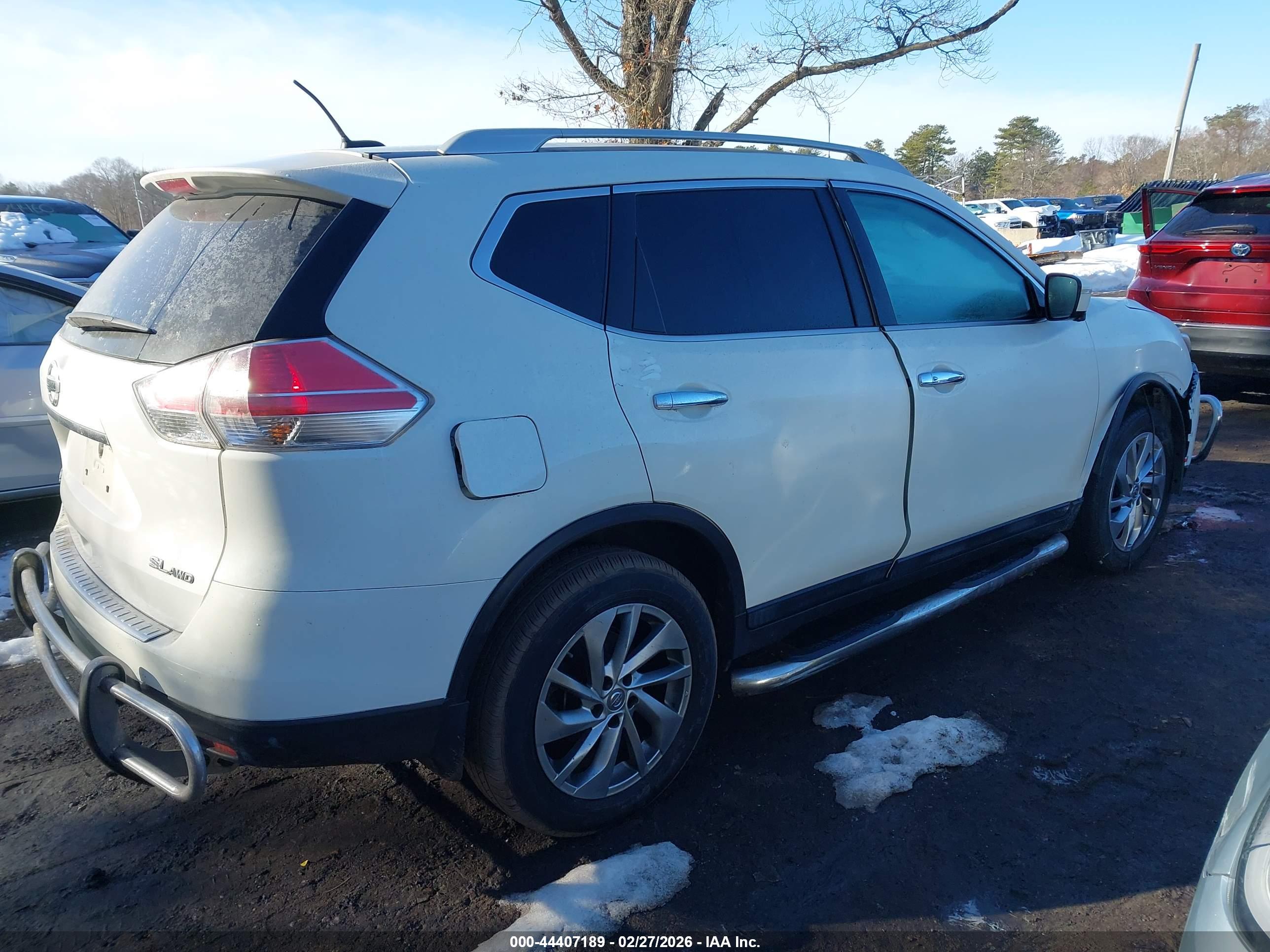 NISSAN ROGUE image 4