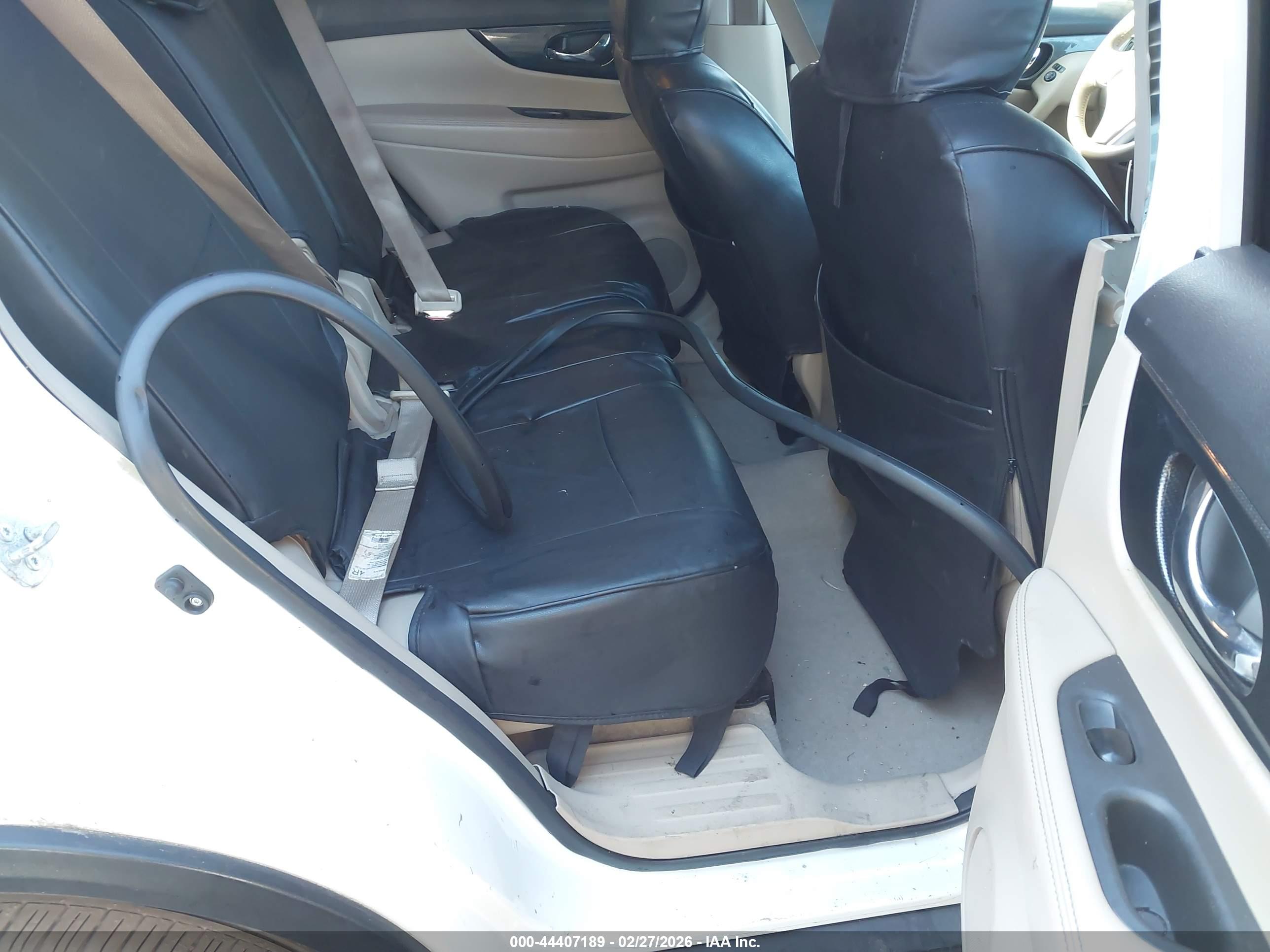NISSAN ROGUE image 8