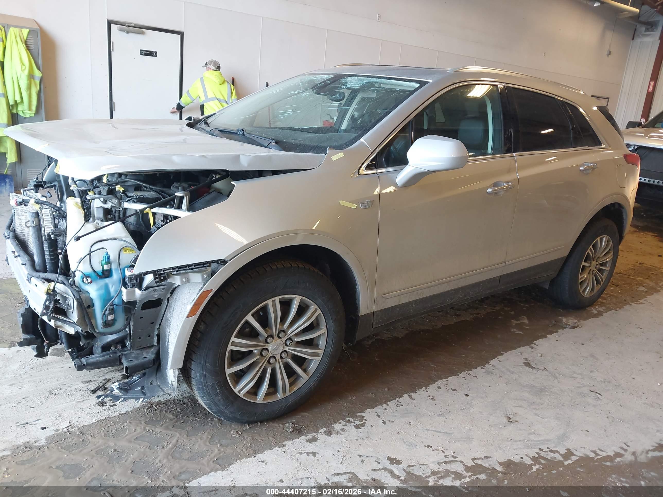 CADILLAC XT5 image 2