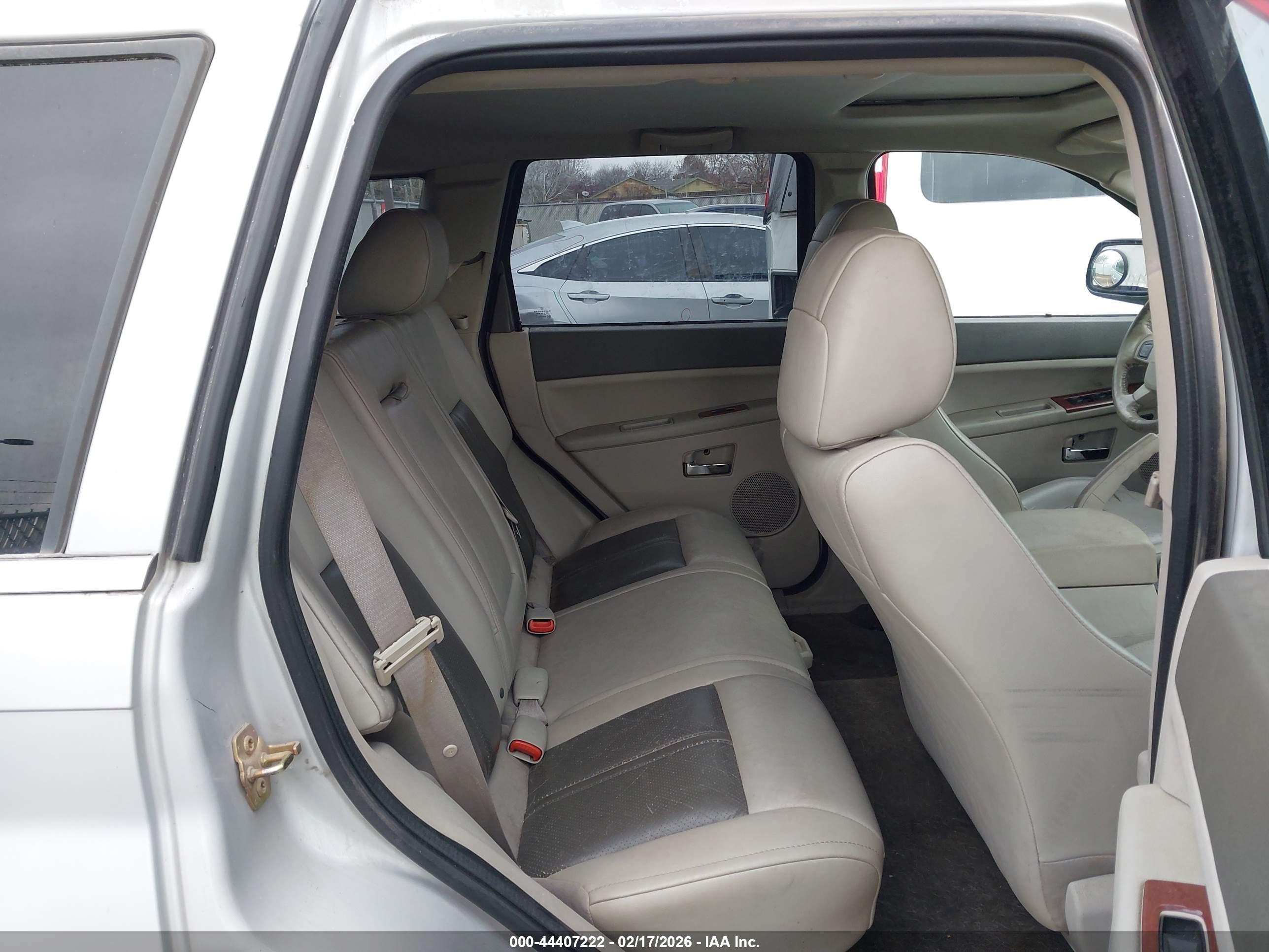 JEEP GRAND image 8