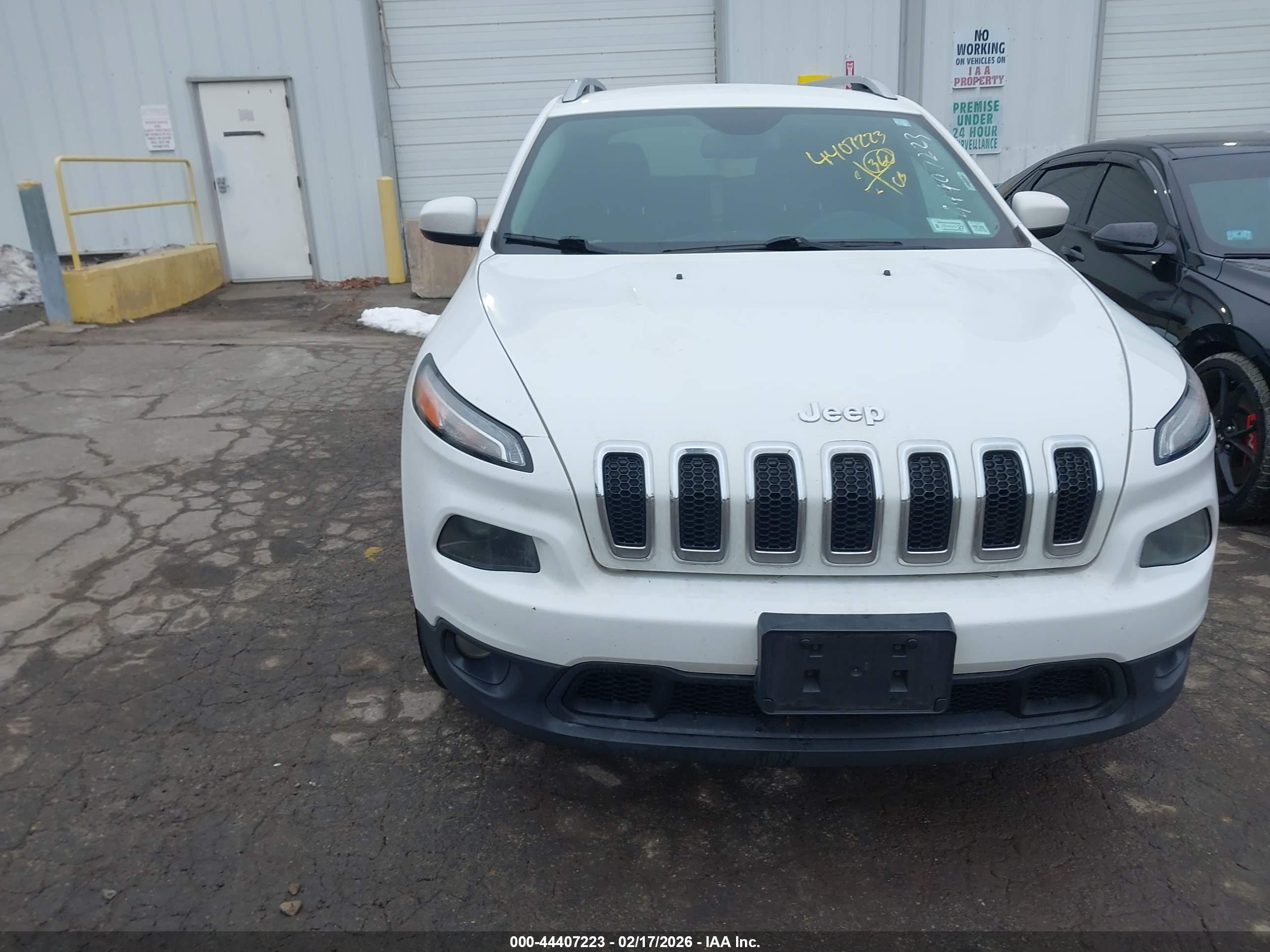 JEEP CHEROKEE image 6