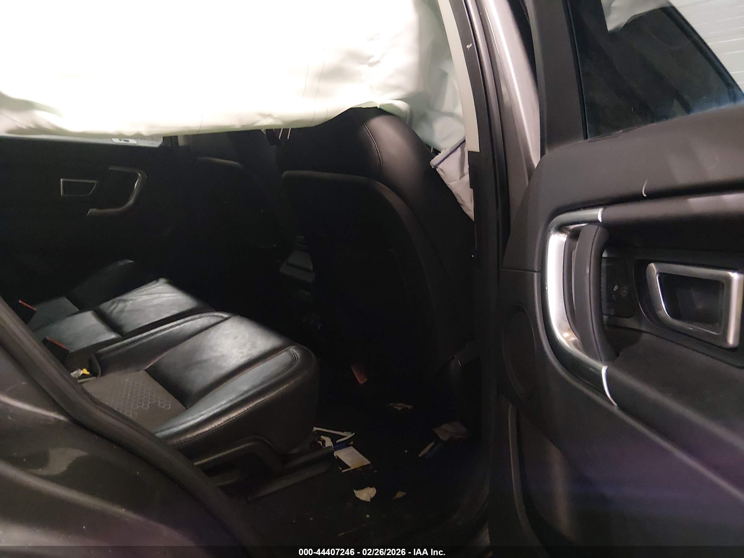 LAND ROVER image 8
