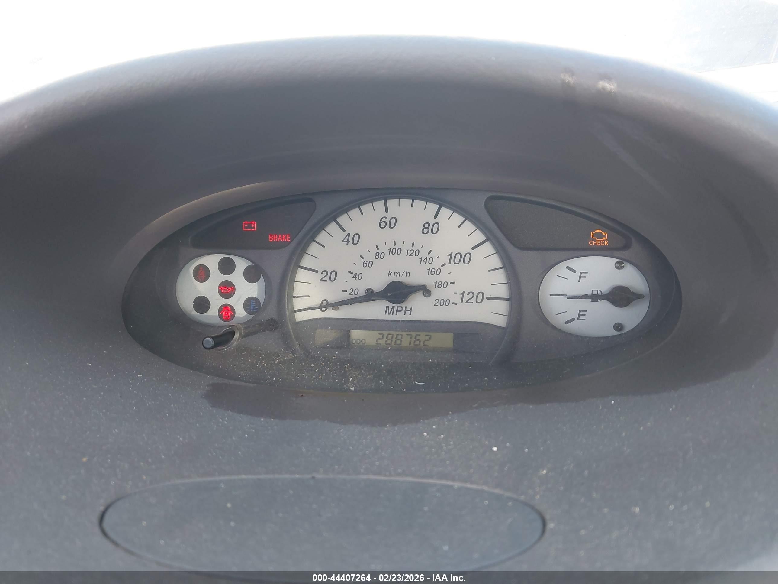 TOYOTA ECHO image 7