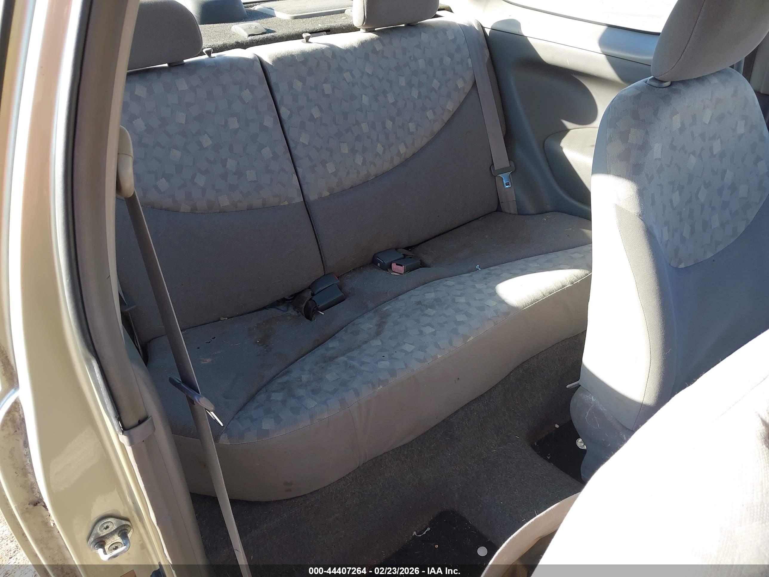 TOYOTA ECHO image 8
