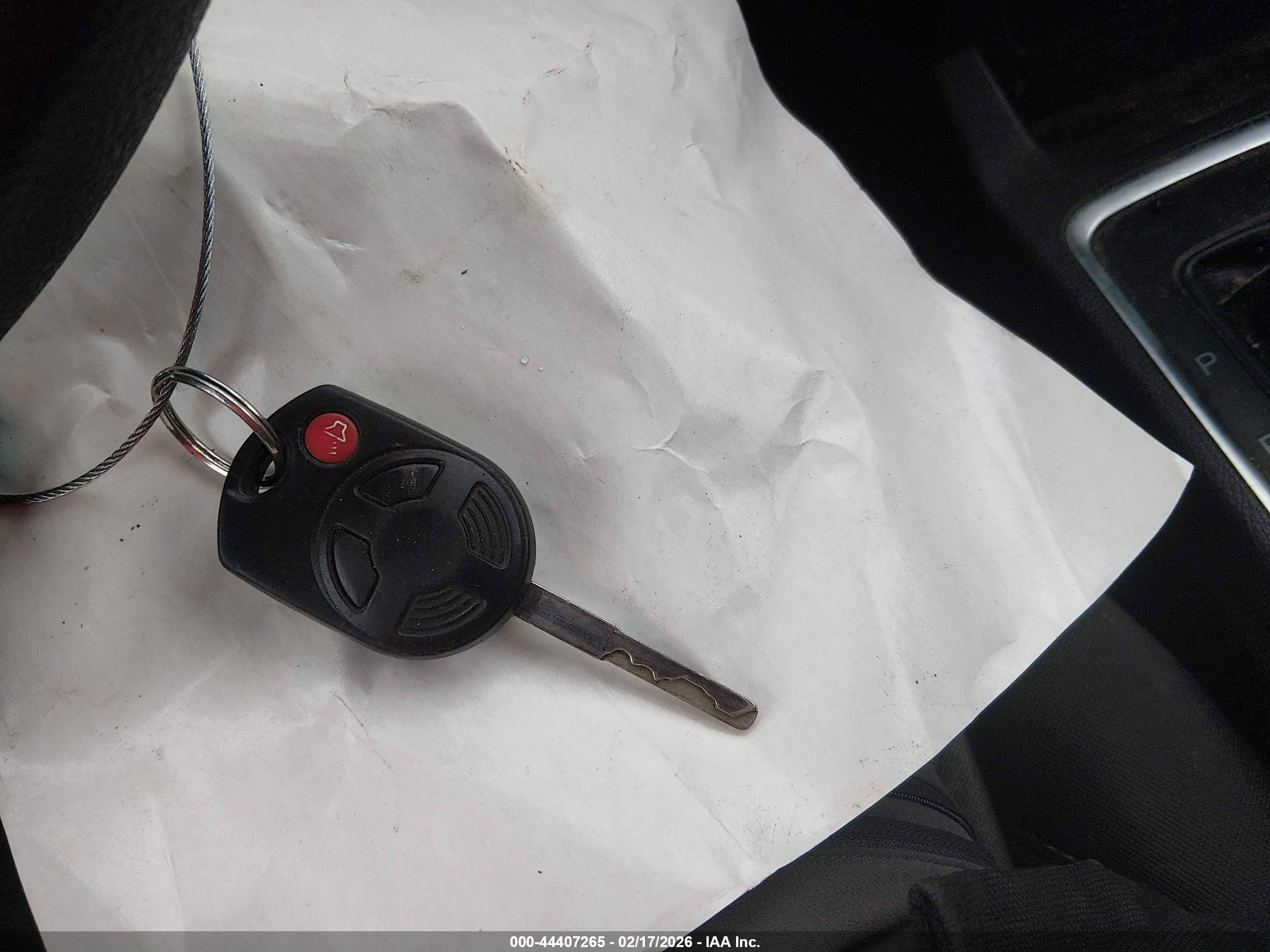 FORD ESCAPE image 11