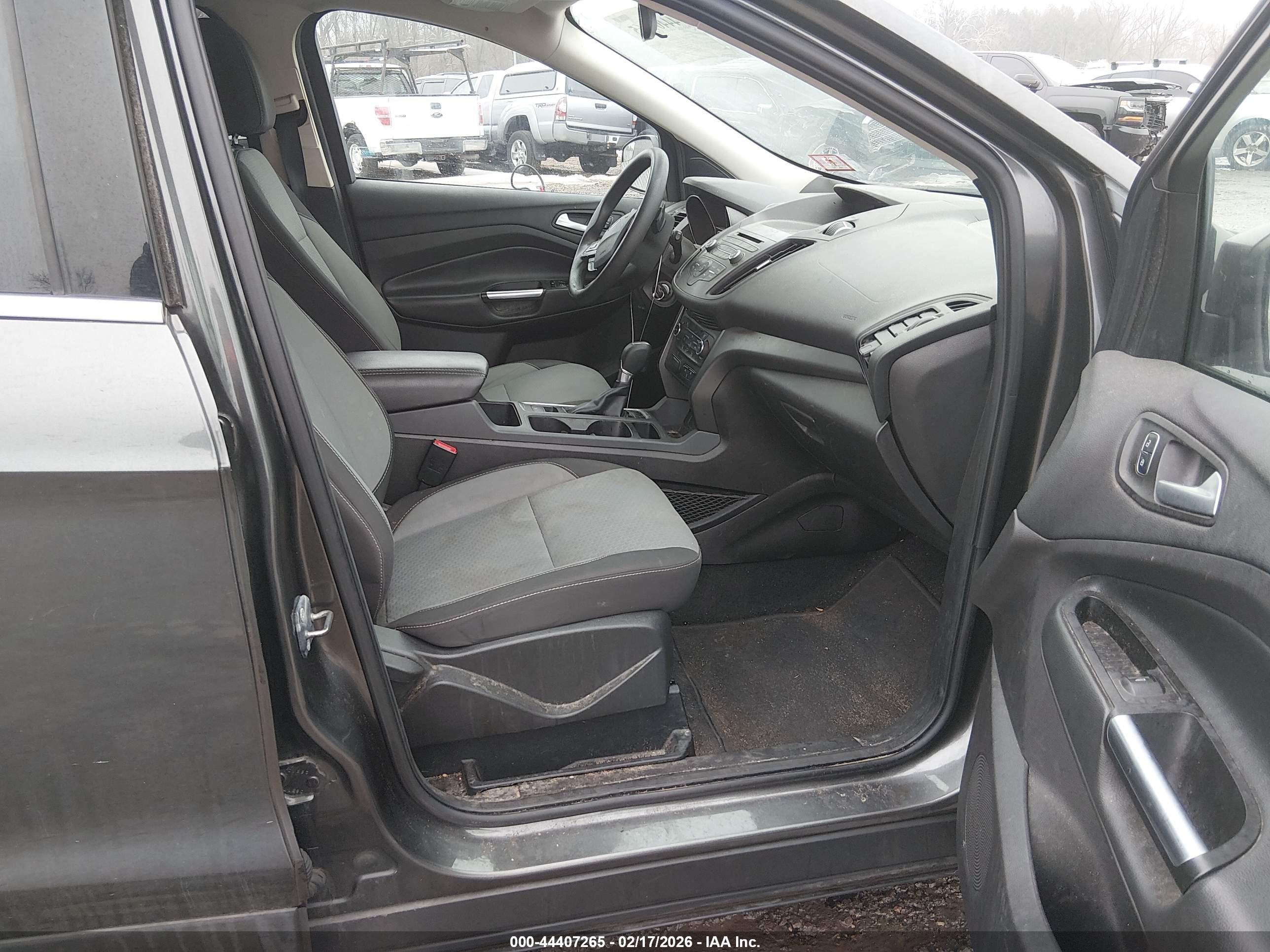 FORD ESCAPE image 5