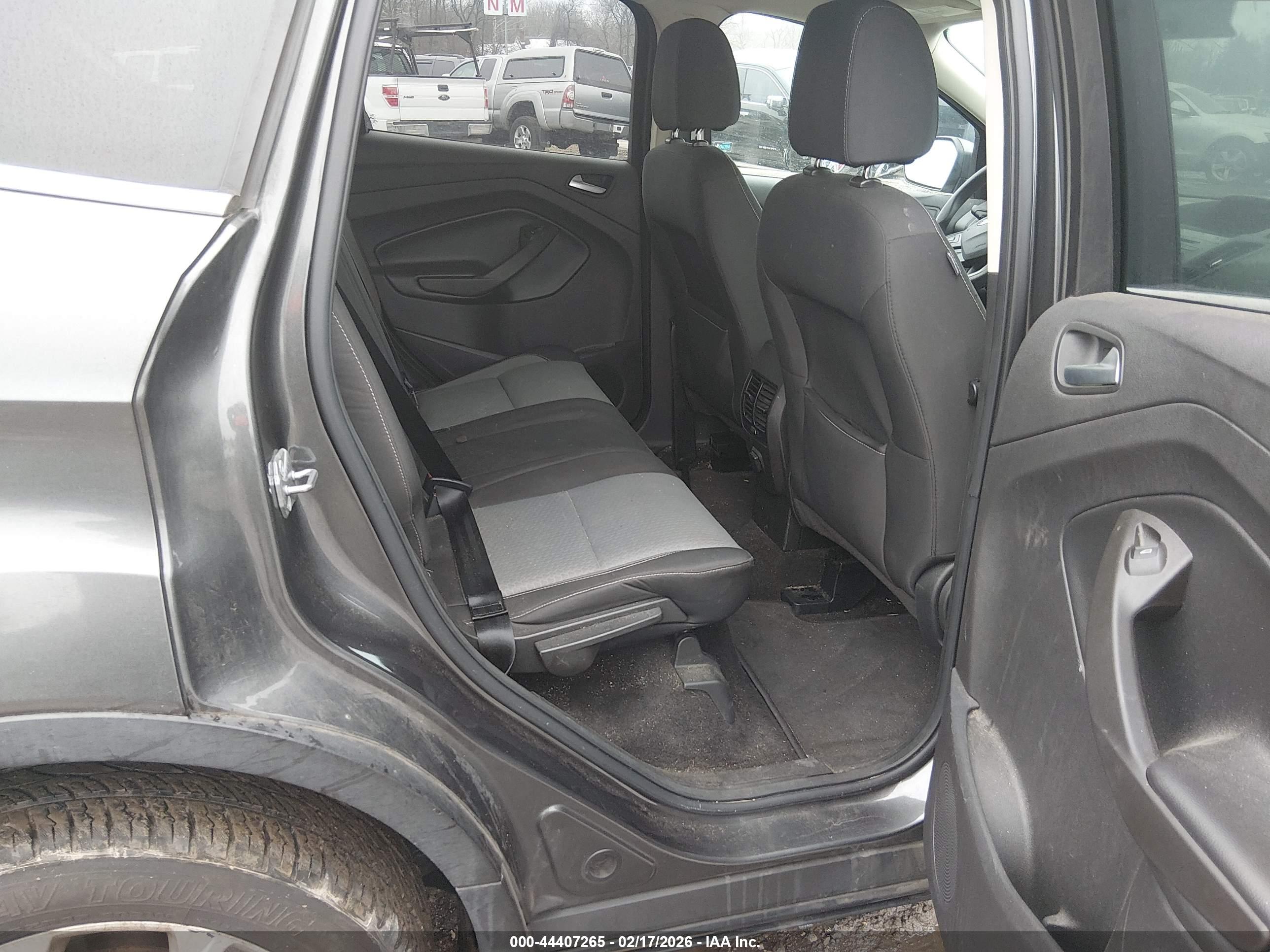 FORD ESCAPE image 8